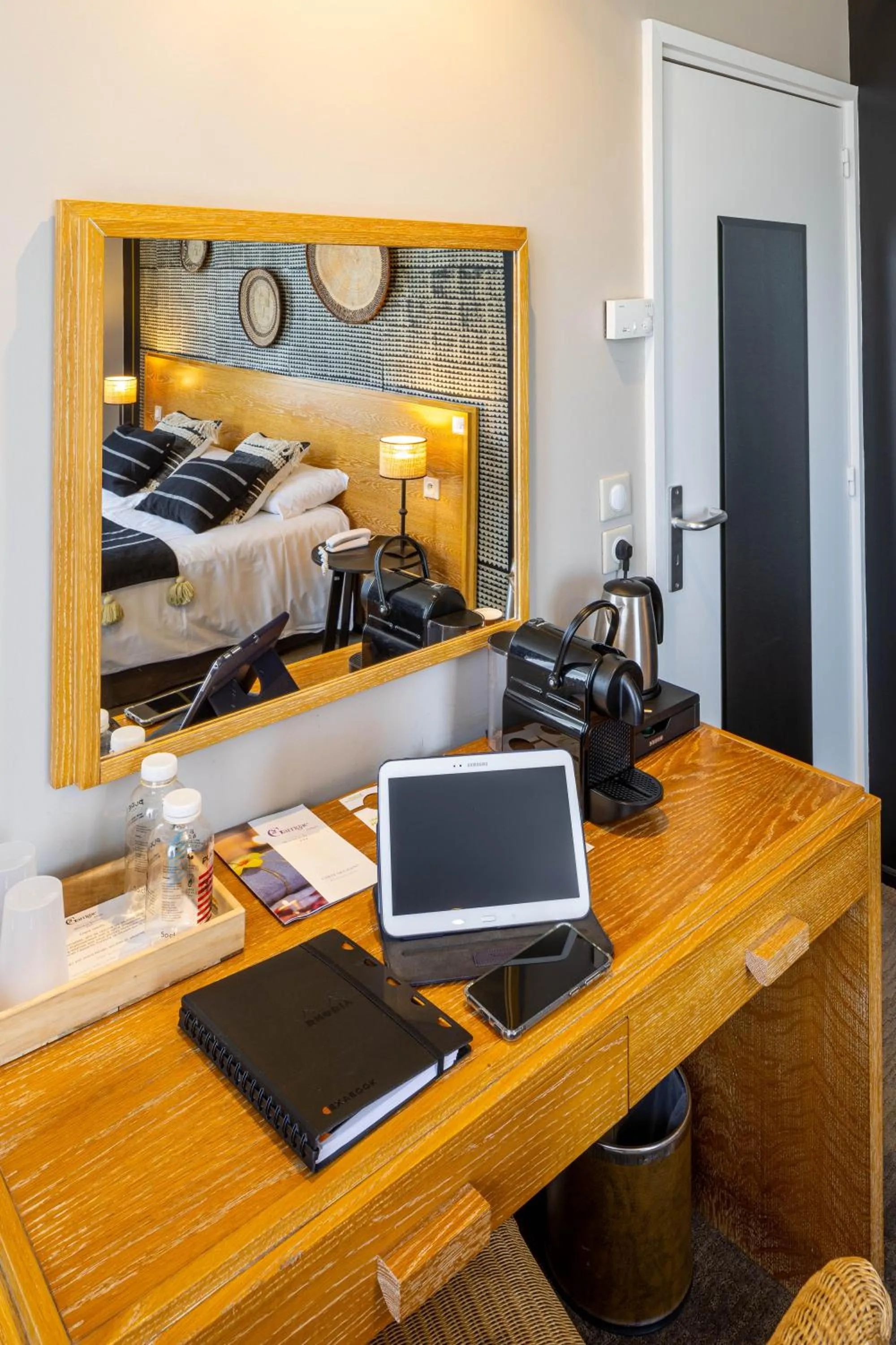 Bedroom, Bed in Garrigae Manoir de Beauvoir Poitiers Sud - Hotel & Spa