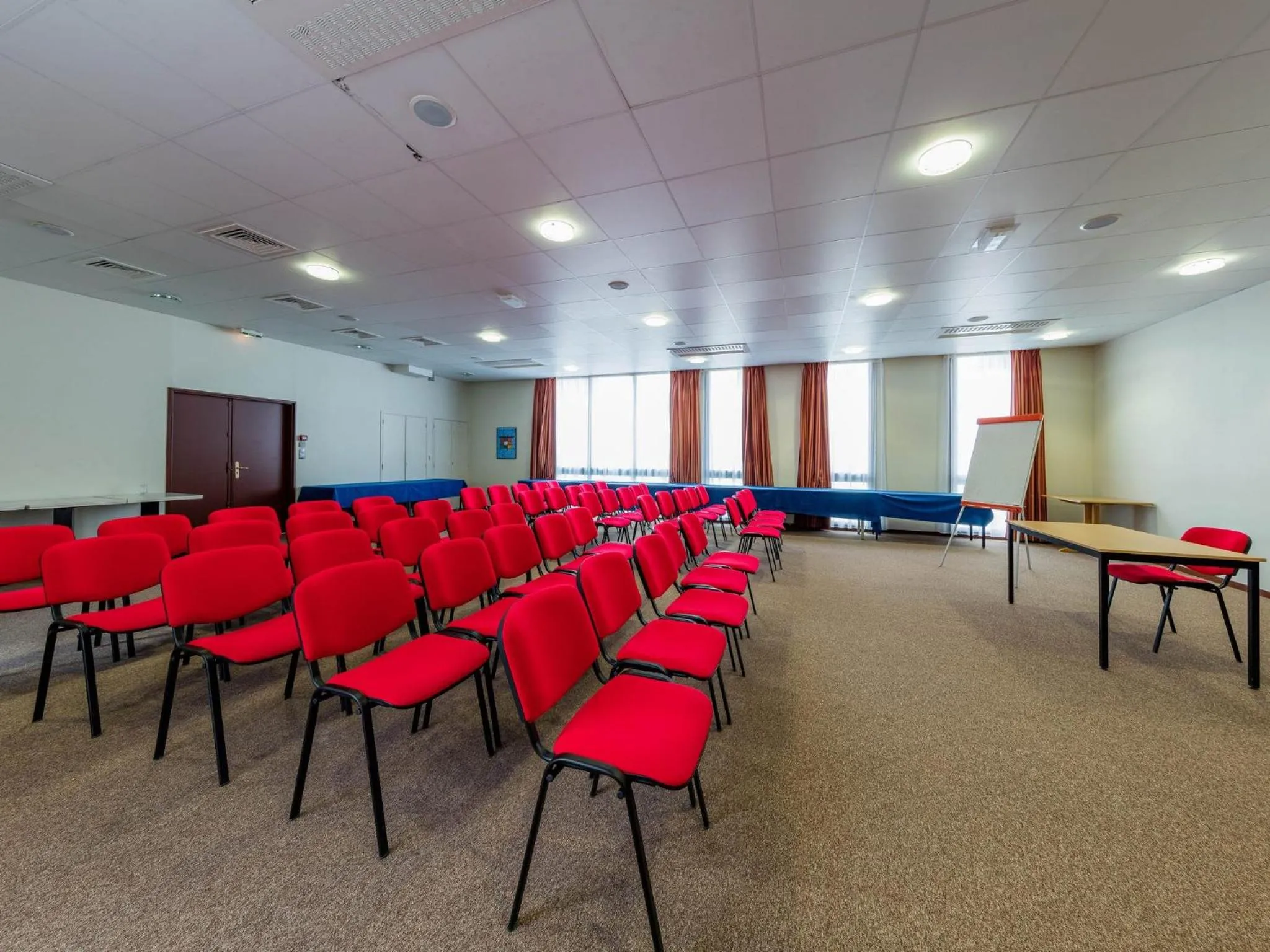 Meeting/conference room in Noemys Neris Montlucon - hotel restaurant