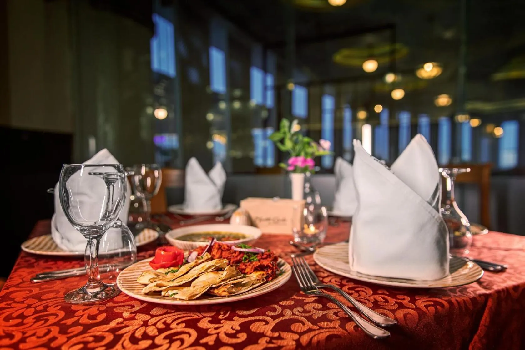 Restaurant/places to eat in Monte Carlo Sharm Resort & Spa