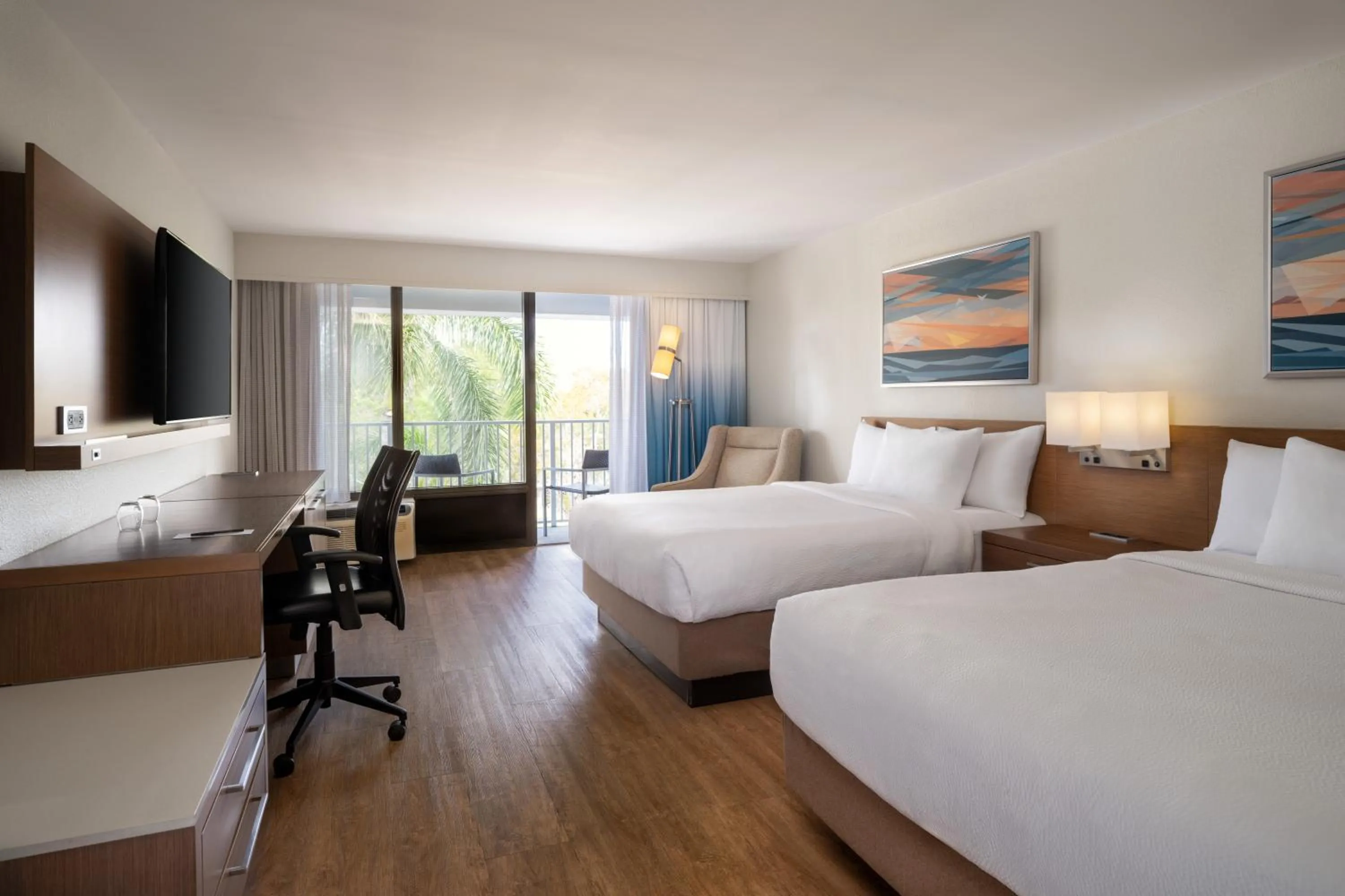 Bedroom, Bed in Courtyard by Marriott - Naples