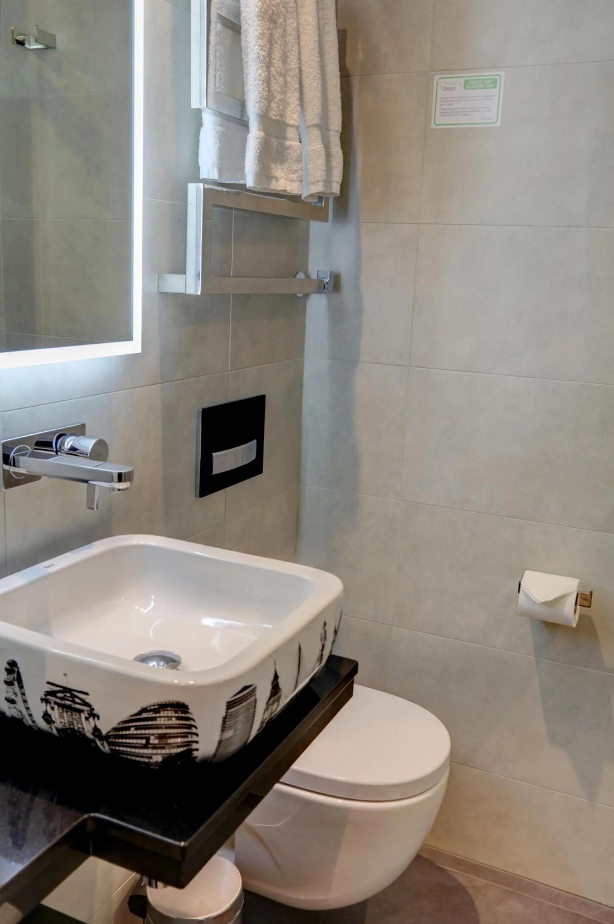 Bathroom in Best Western Plus Delmere Hotel