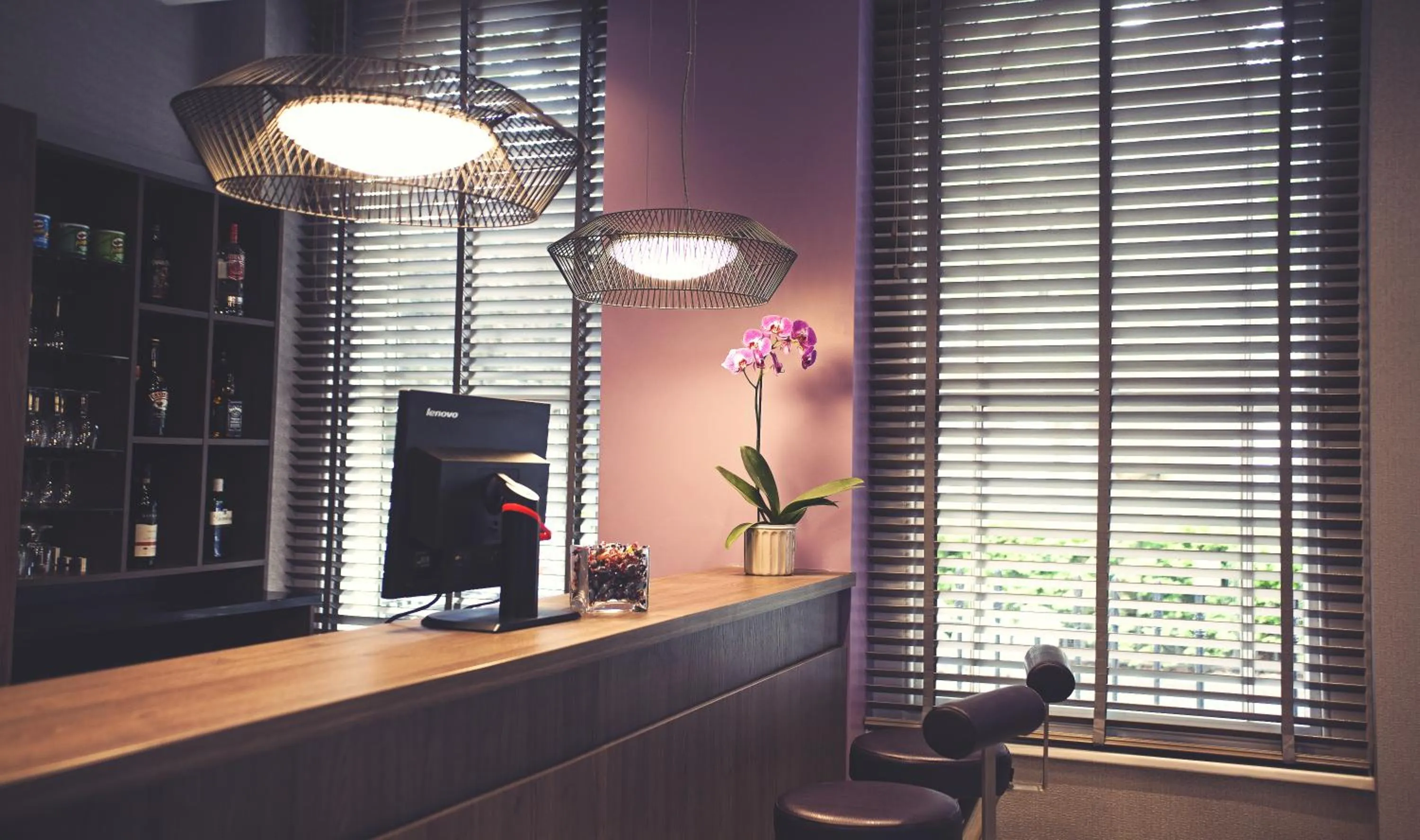 Lounge or bar in Best Western Plus Delmere Hotel