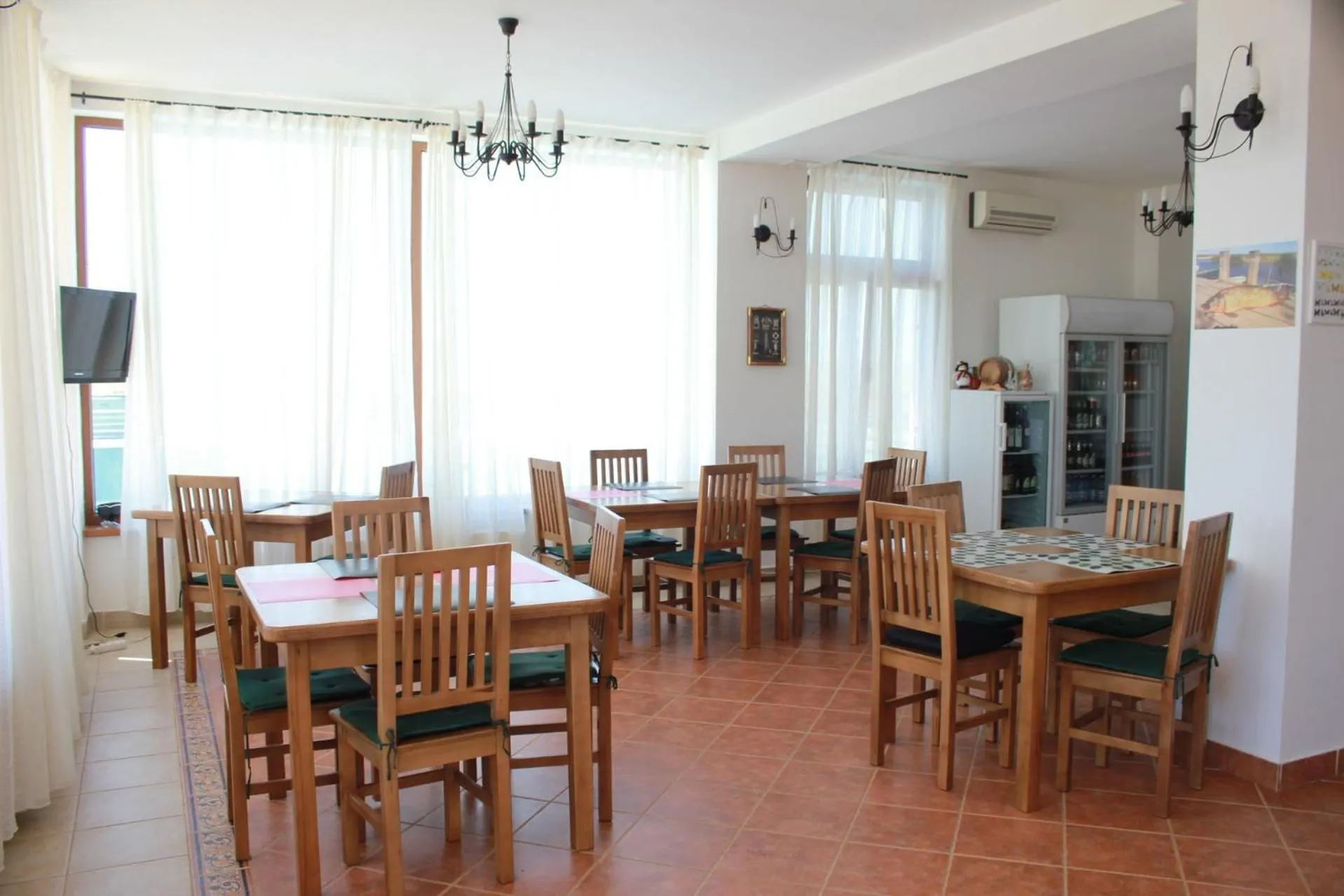 Restaurant/places to eat in Casa Pescarilor