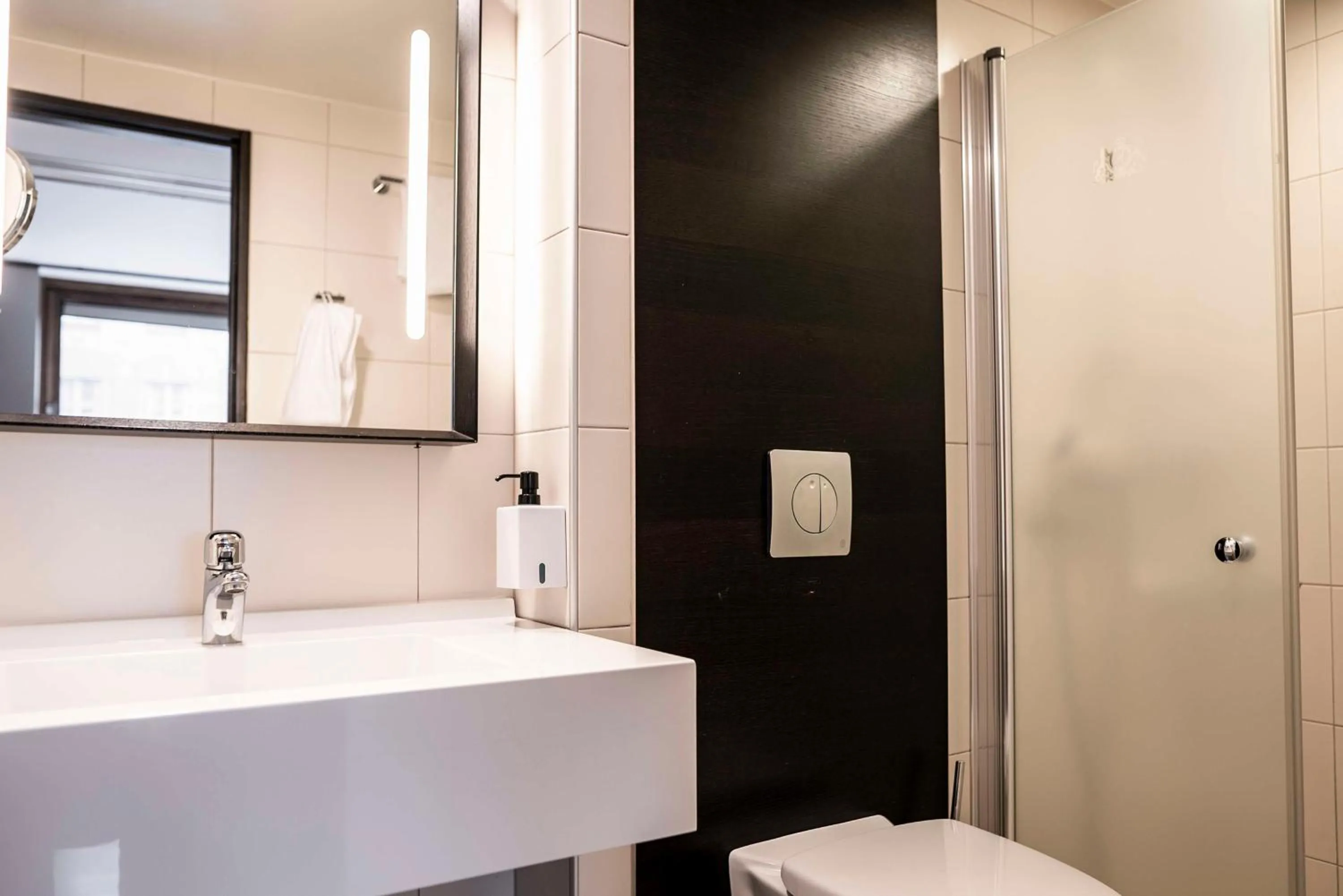 Bedroom in Scandic Anglais