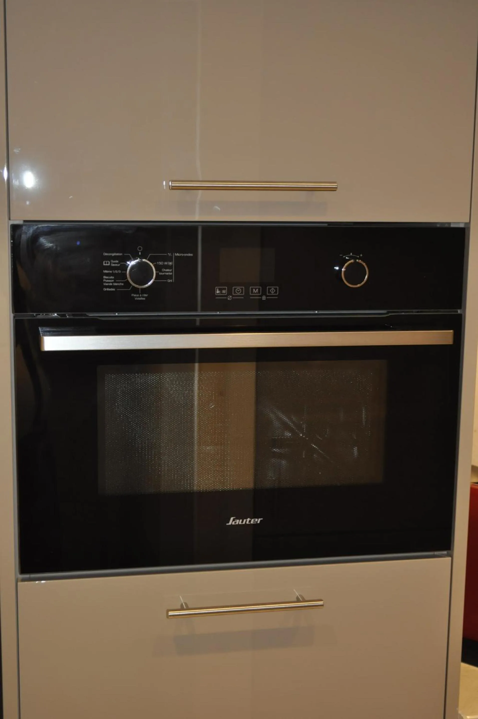 Kitchen or kitchenette in Chalet la Cachette Cyclists & Skiers