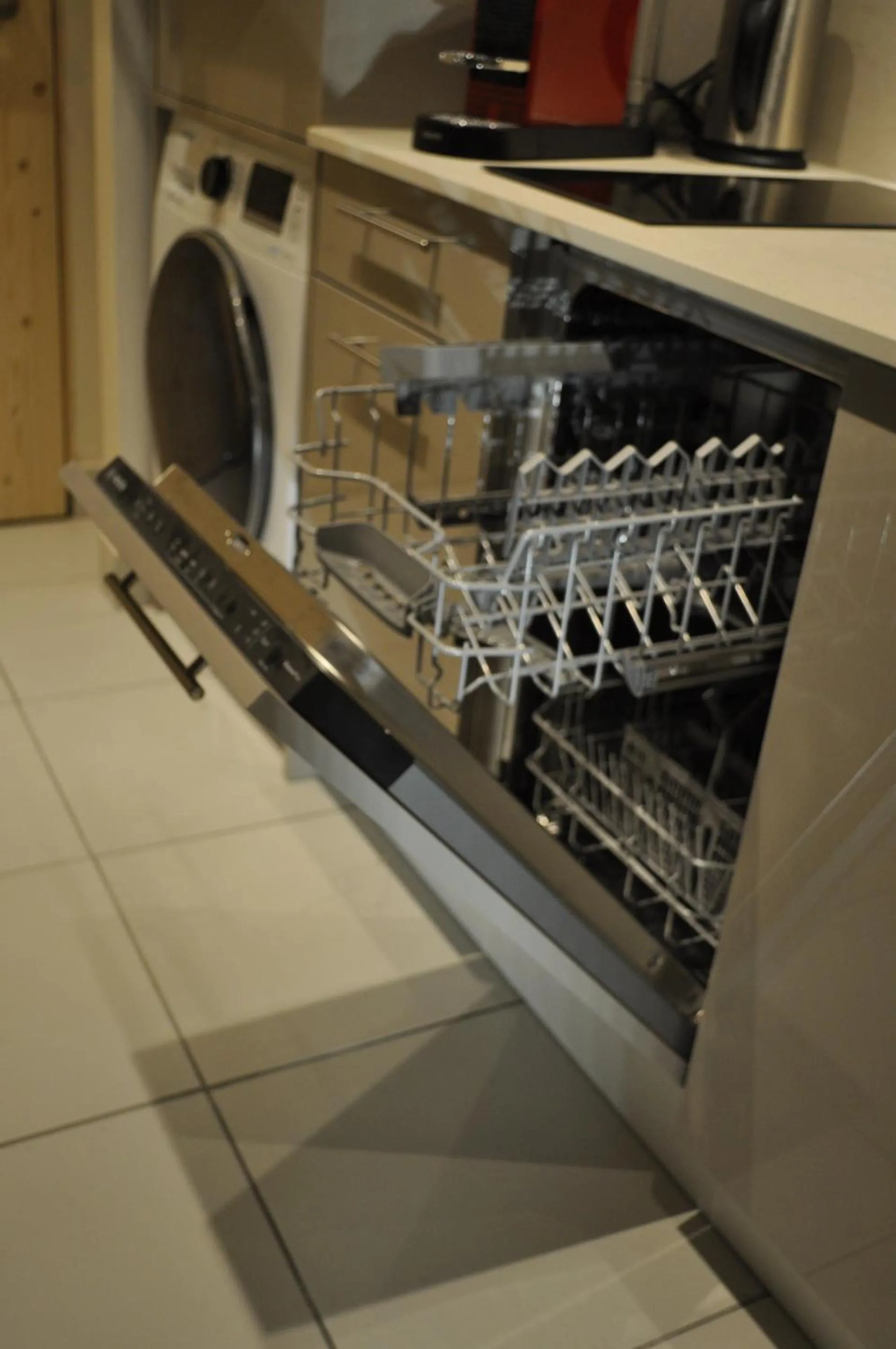 Kitchen or kitchenette in Chalet la Cachette Cyclists & Skiers