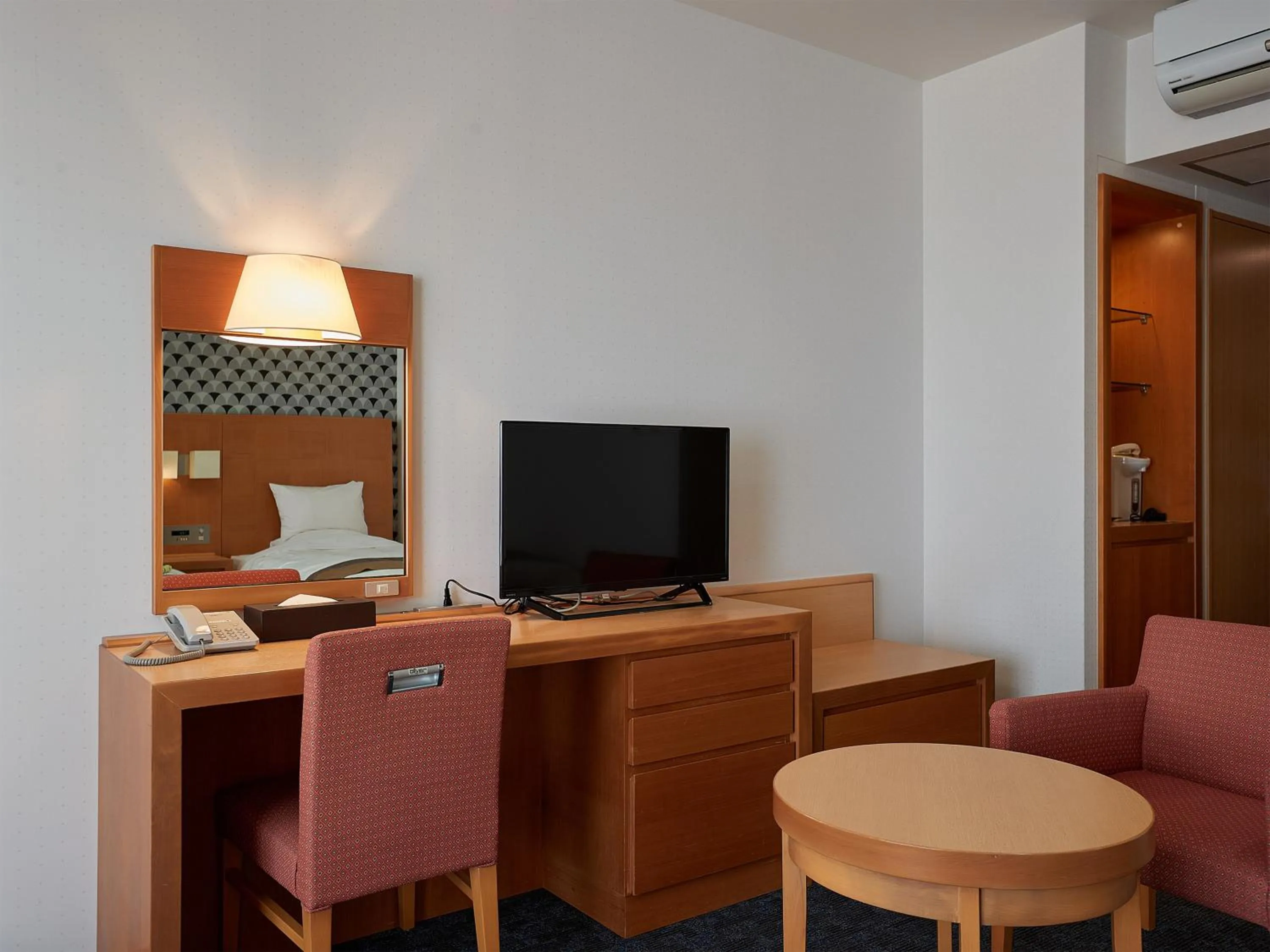 Photo of the whole room in Hotel Murasakimura