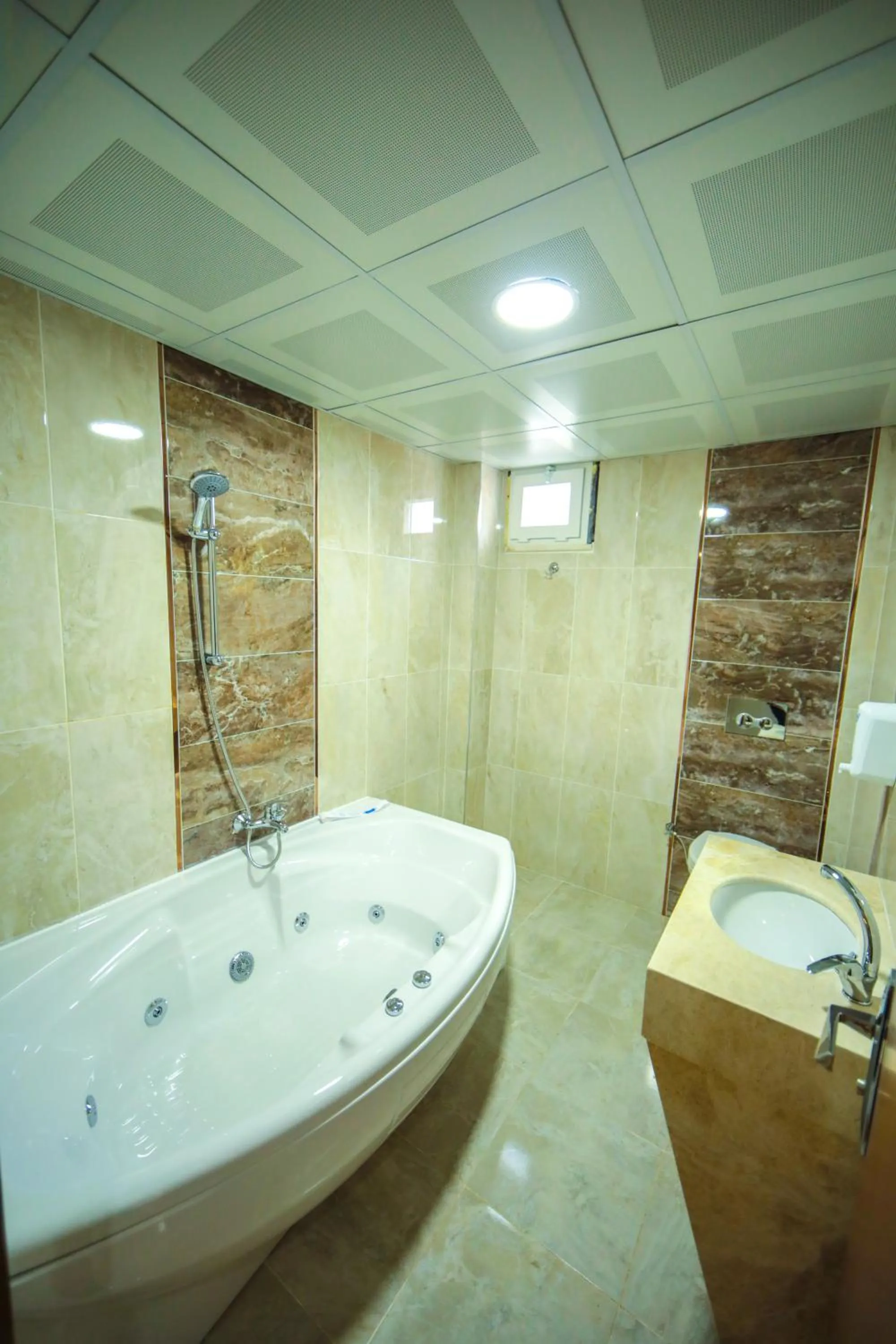 Bathroom in Fatsa Safi̇r Otel