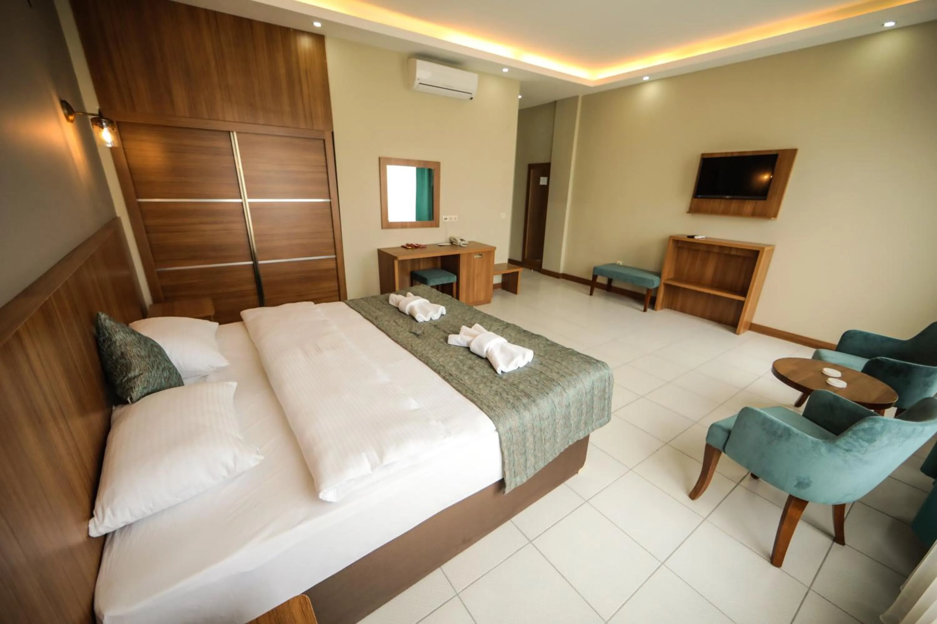 Photo of the whole room, Bed in Fatsa Safi̇r Otel
