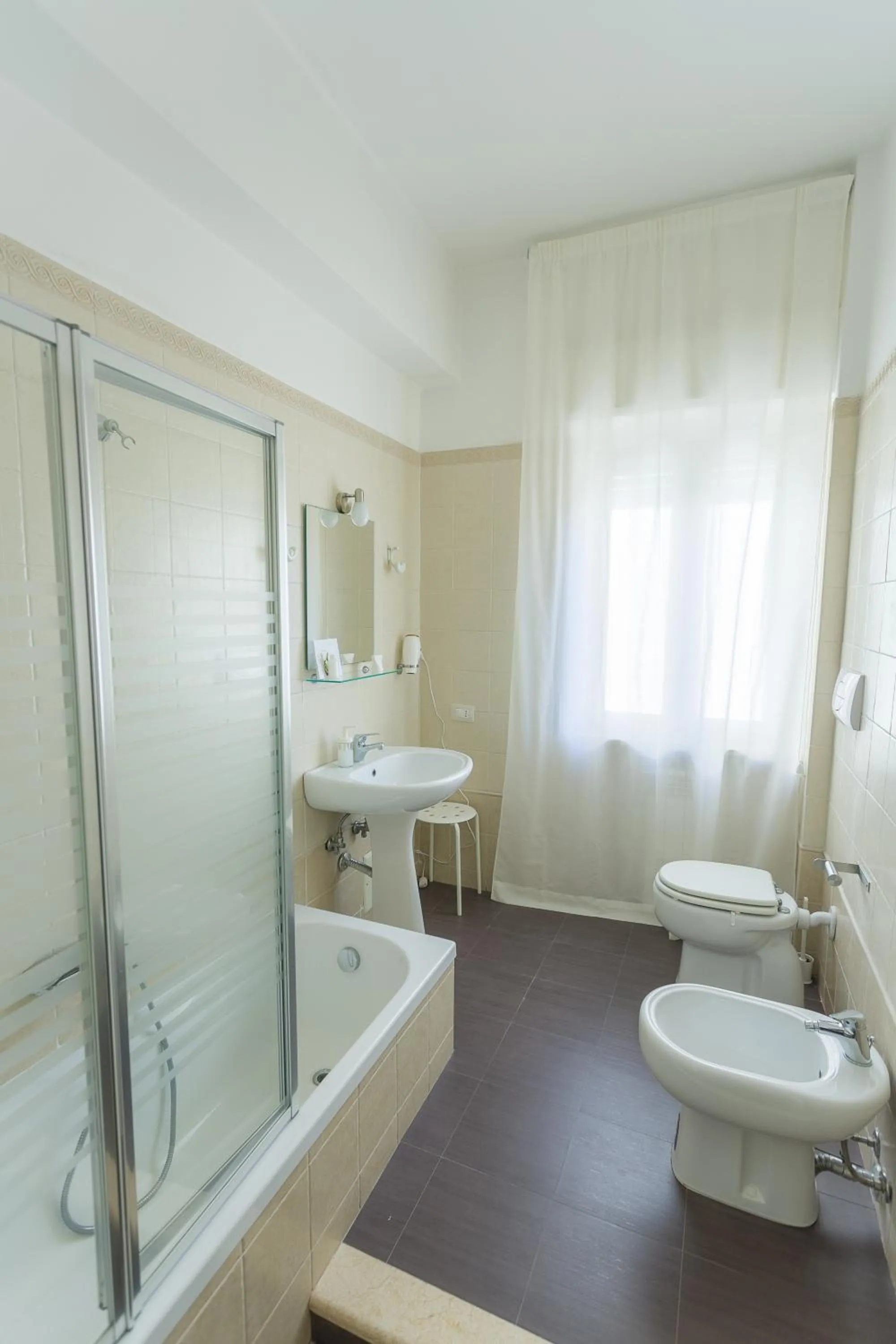 Shower in B&B Antares