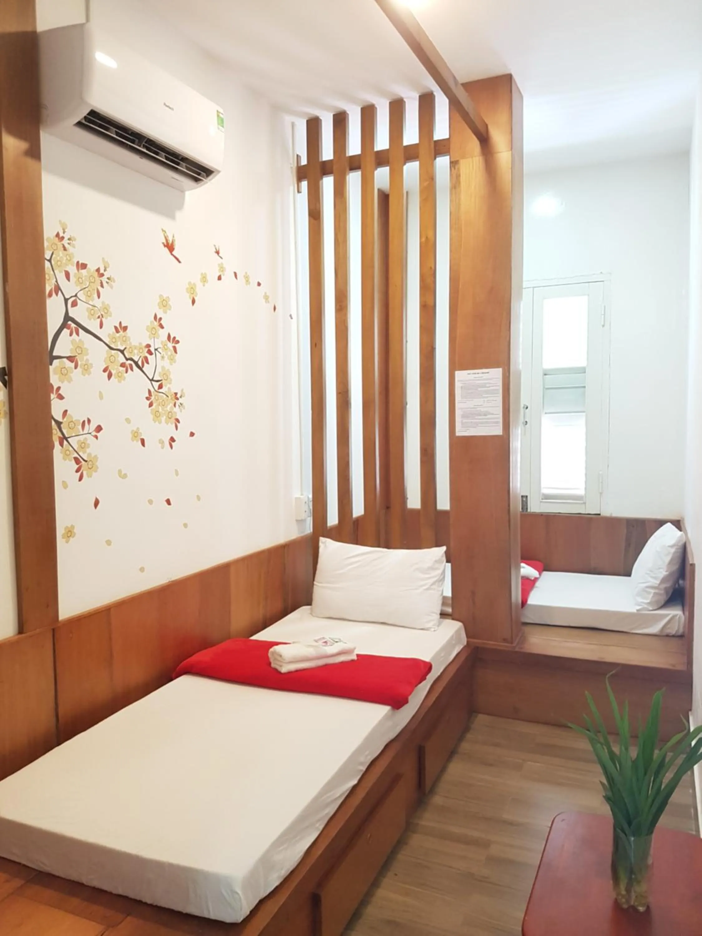 Photo of the whole room in Ana's House