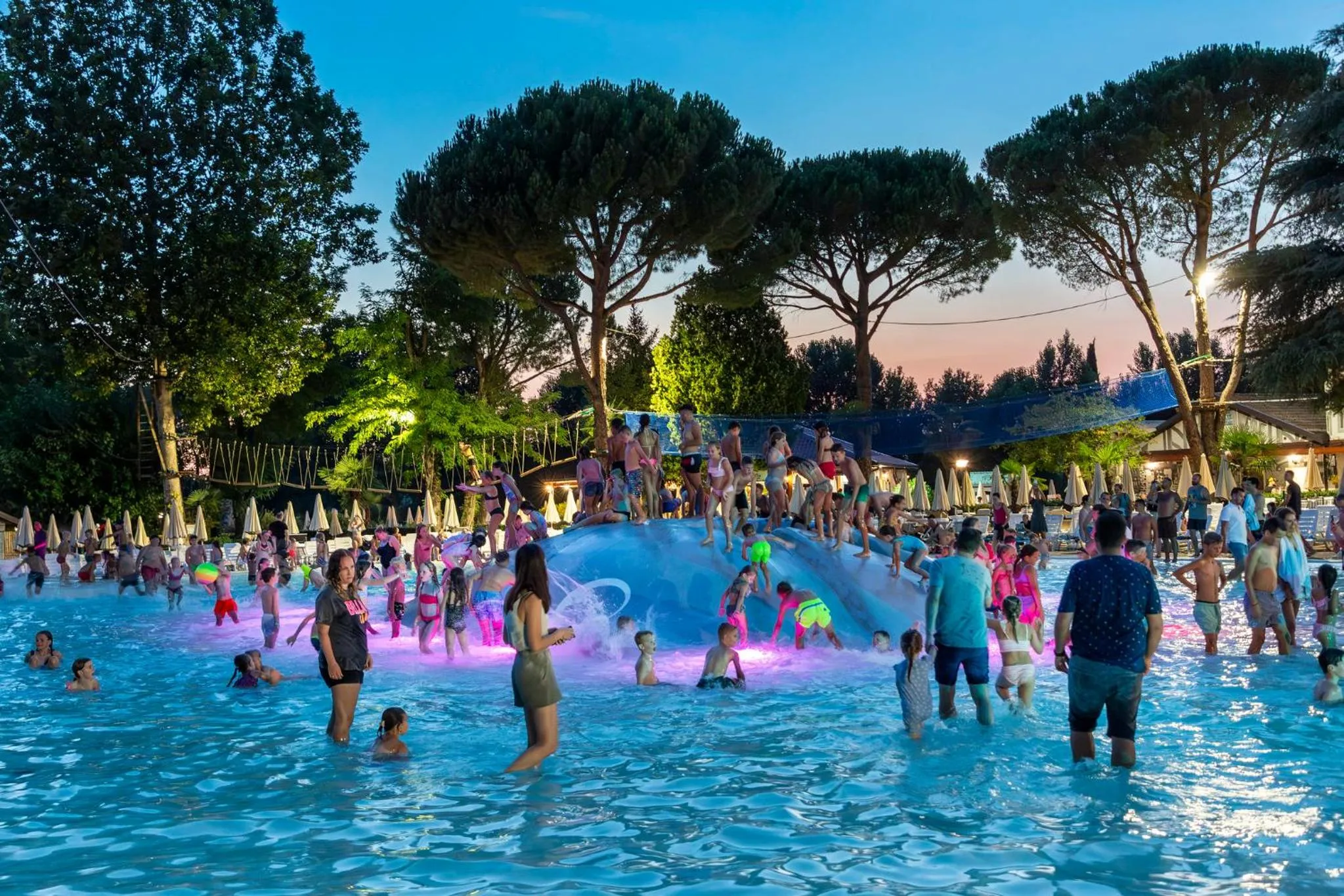Swimming pool in Hotel La Diga Altomincio