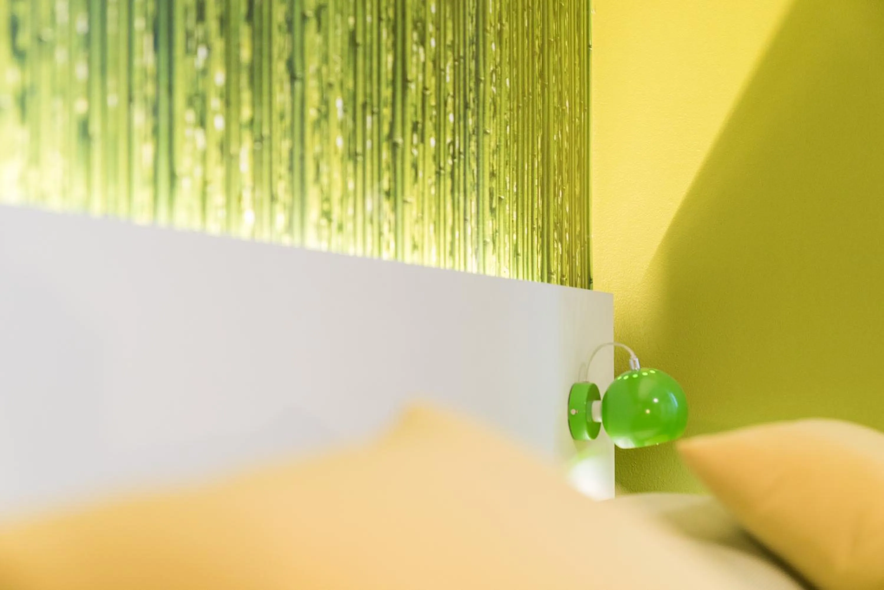 Decorative detail, Bed in Hotel La Diga Altomincio