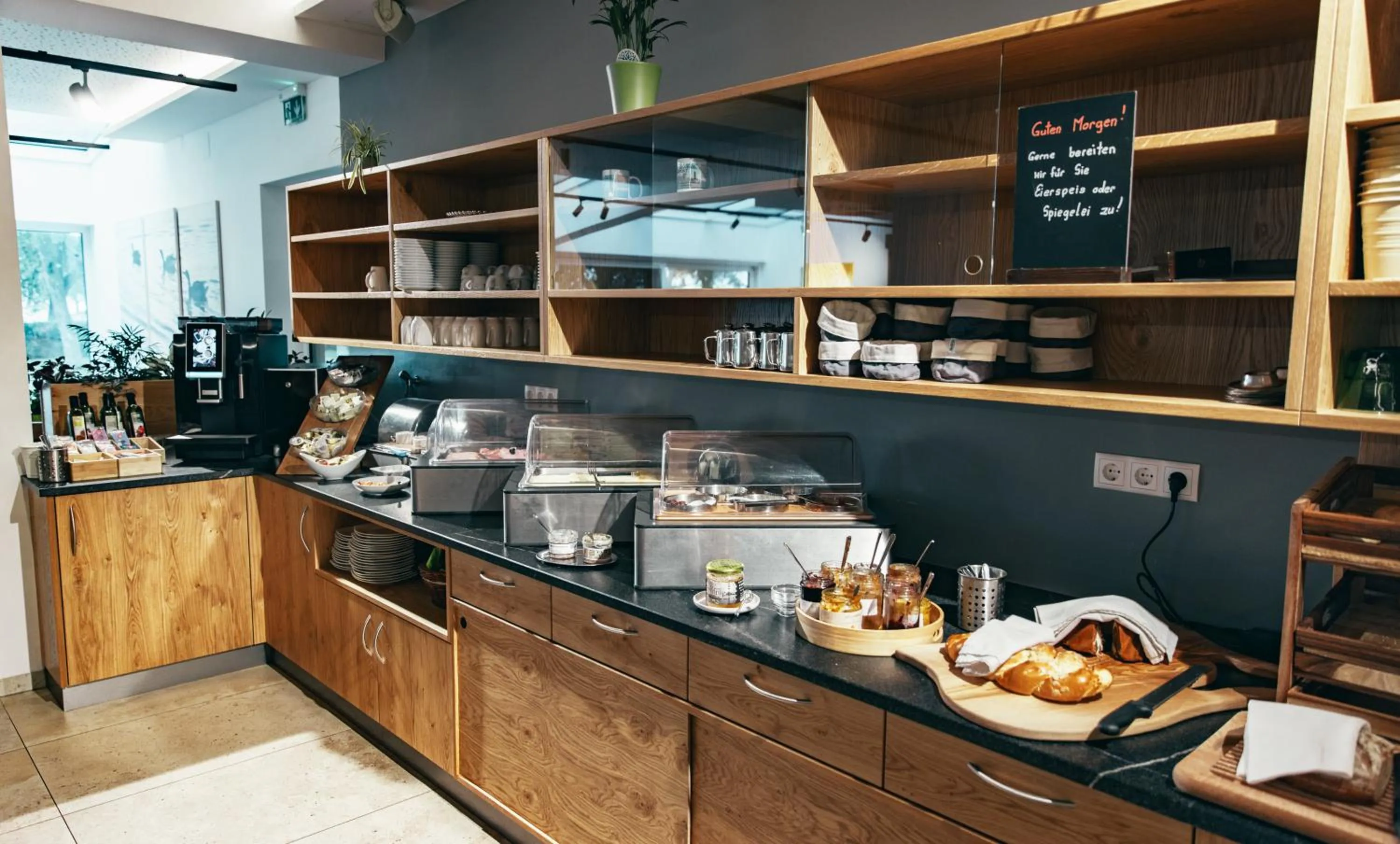 Buffet breakfast in Gasthof Kummer