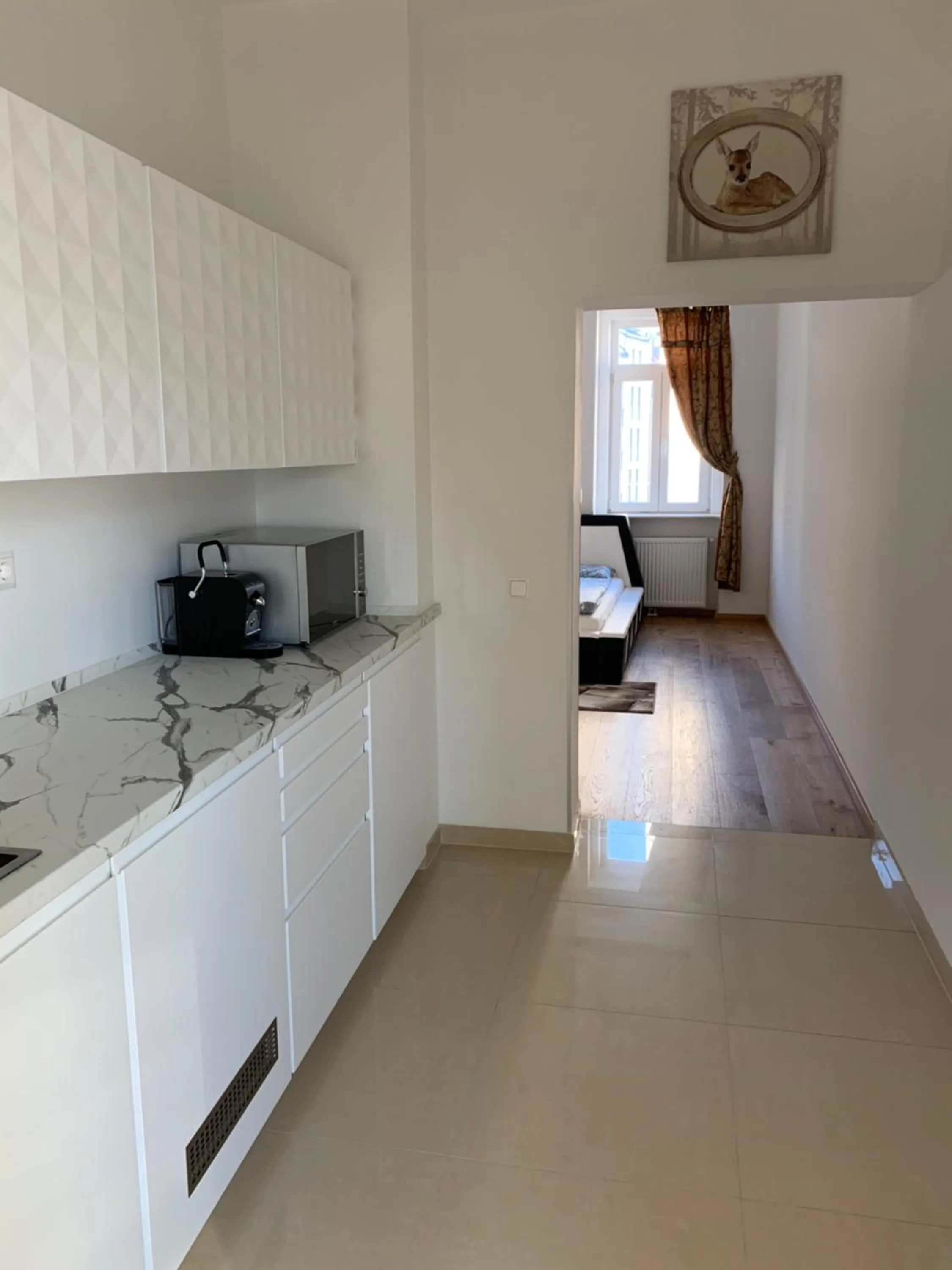 Kitchen or kitchenette in Colony Apartments