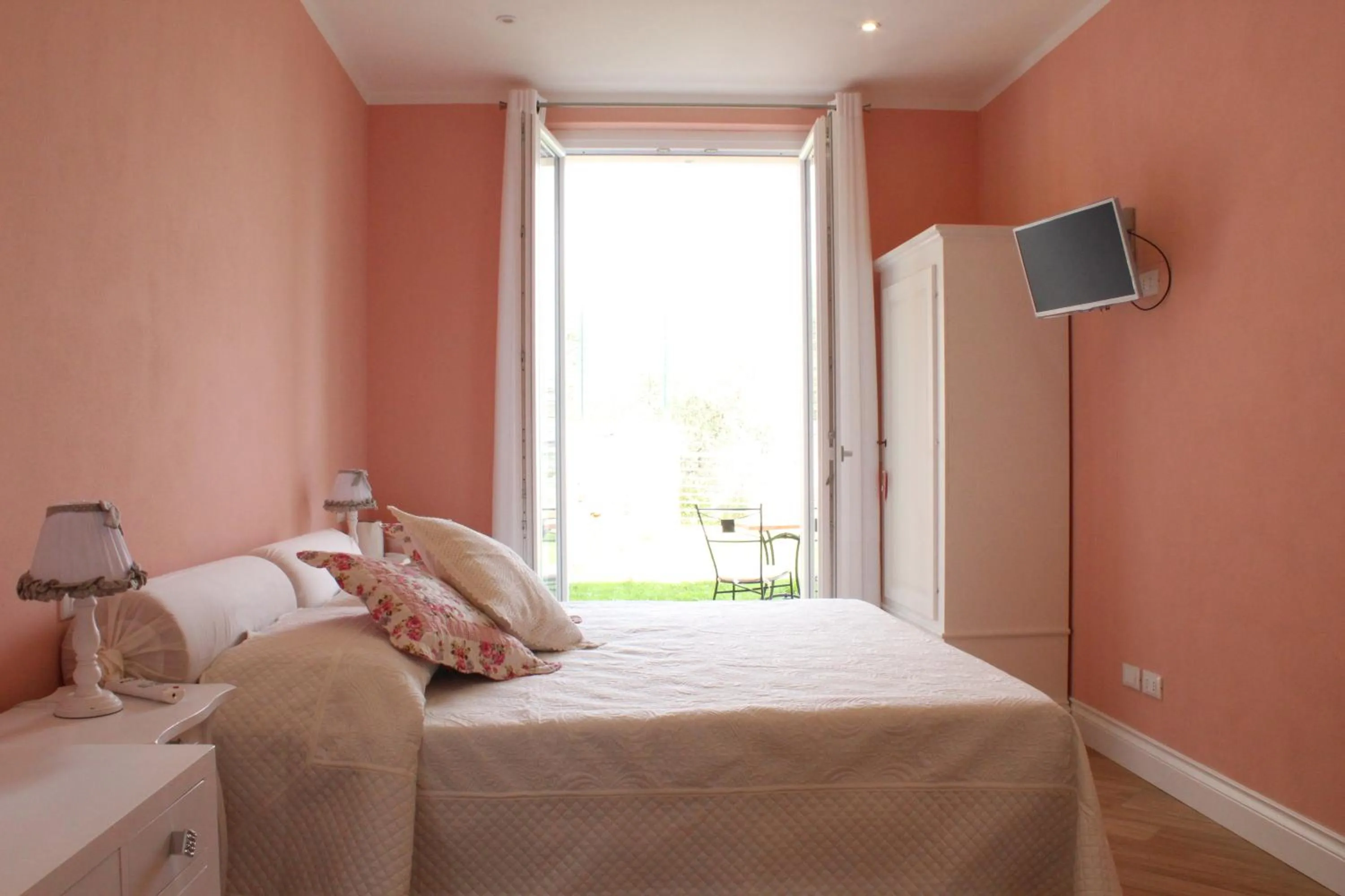 Bed in Agriturismo La Pietra 1 e La Pietra 2