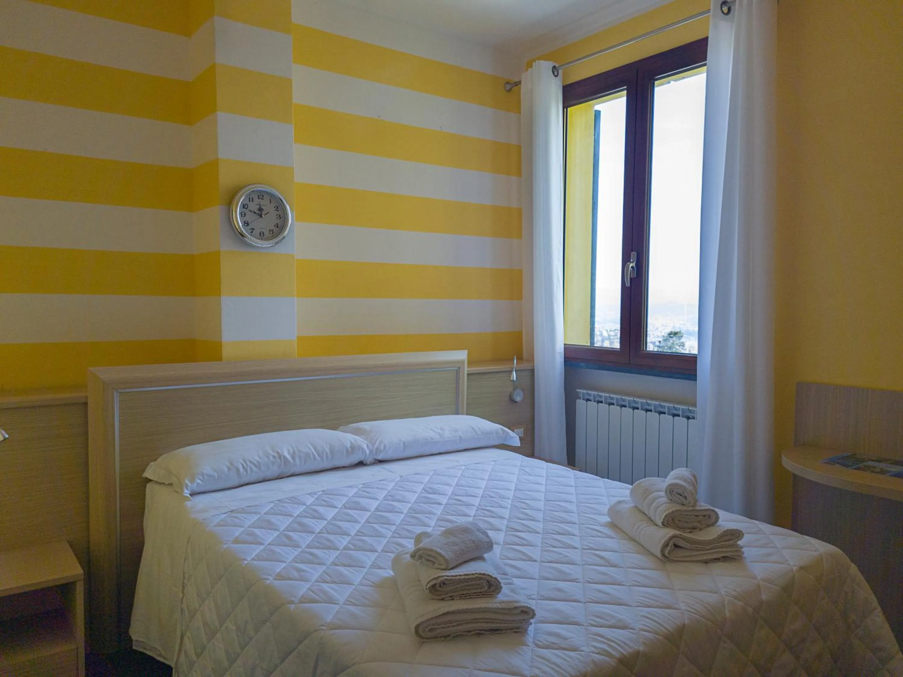 Bedroom, Bed in Agriturismo La Pietra 1 e La Pietra 2