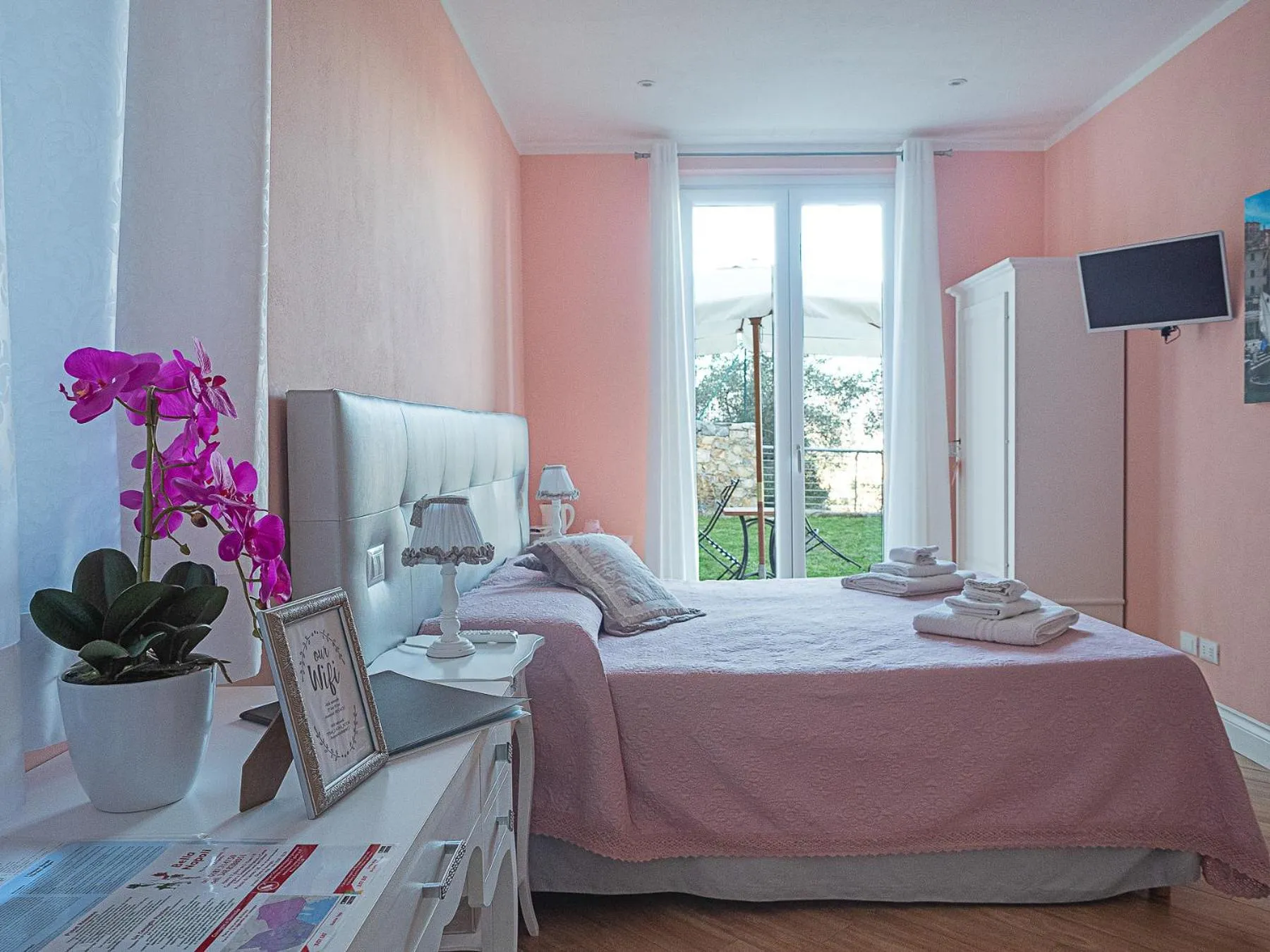 Photo of the whole room, Bed in Agriturismo La Pietra 1 e La Pietra 2