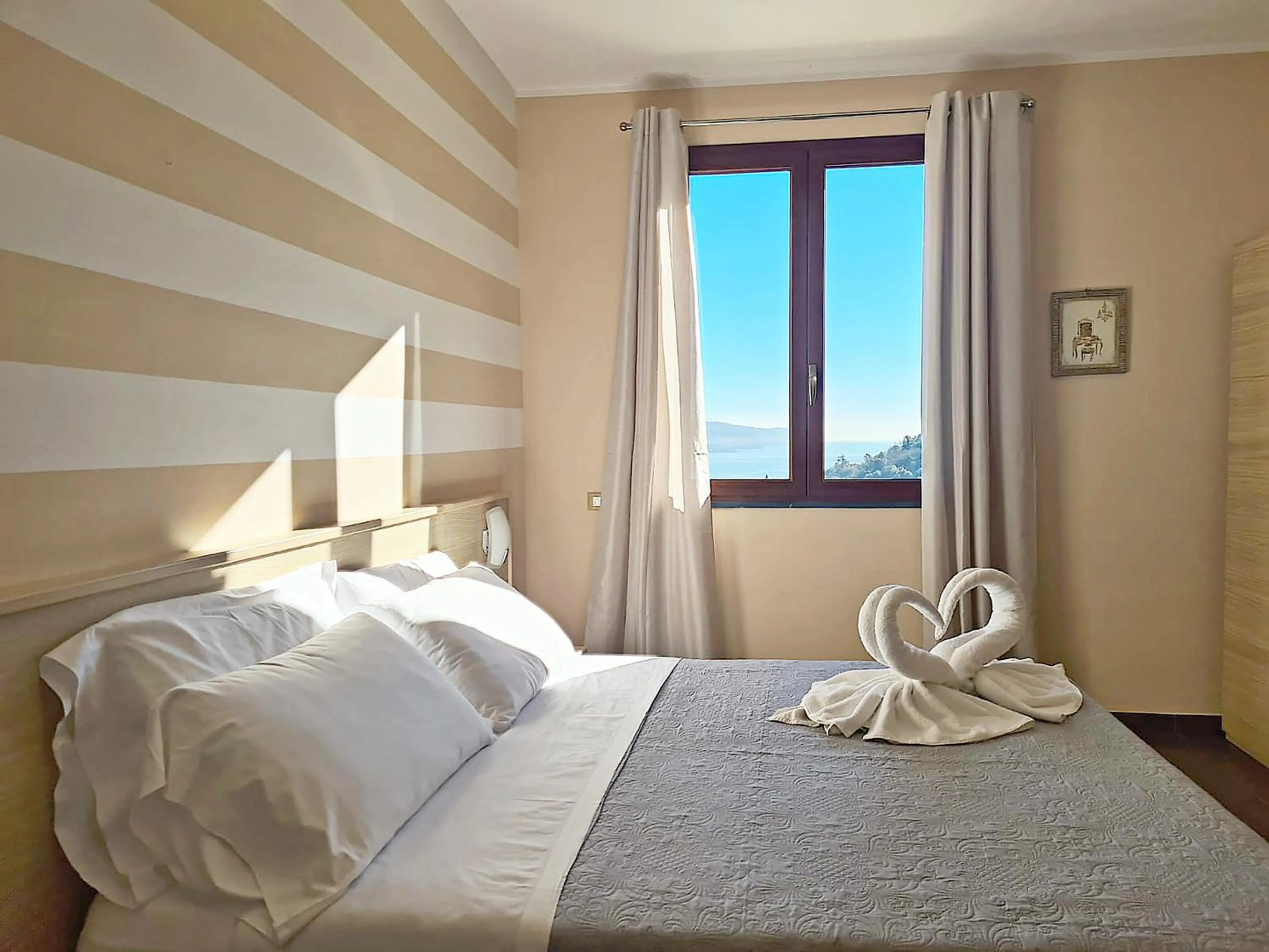 Bed in Agriturismo La Pietra 1 e La Pietra 2