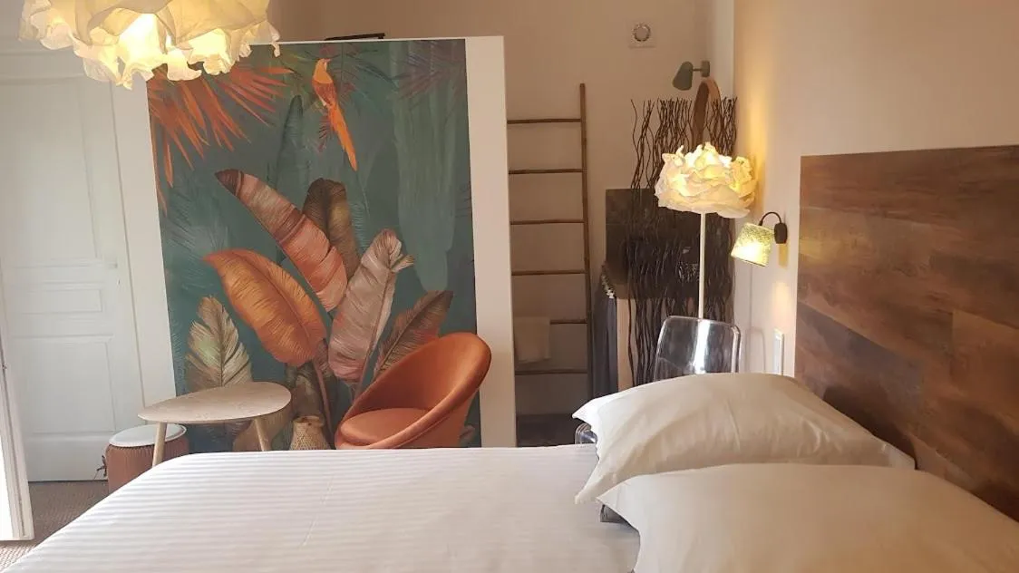 Bedroom, Bed in La Maison de Charlie