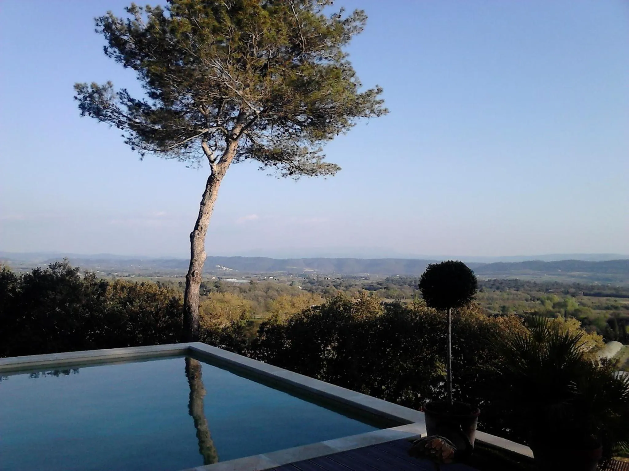 Swimming pool in La Maison de Charlie