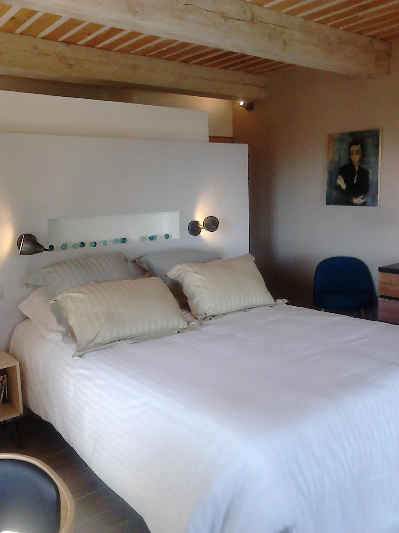 Bedroom, Bed in La Maison de Charlie