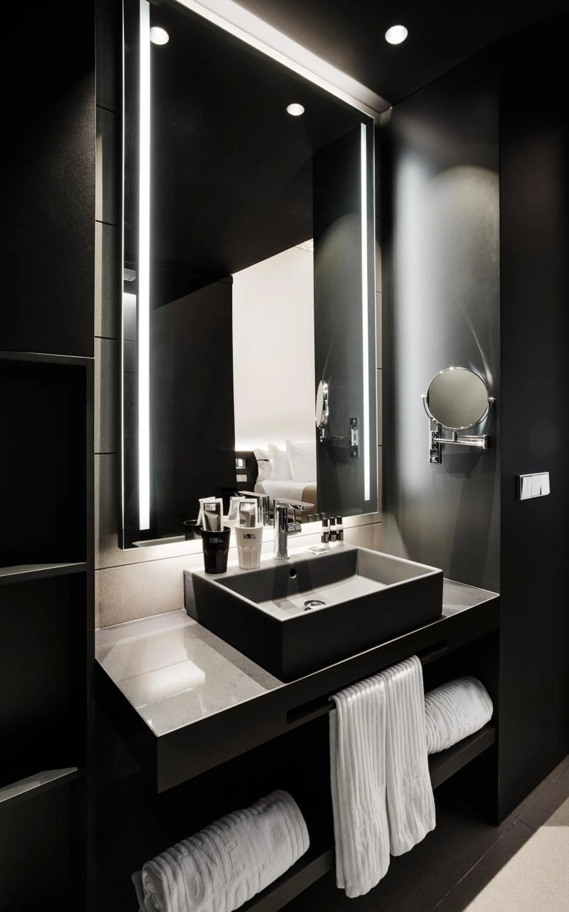 Bathroom in One Shot Mercat