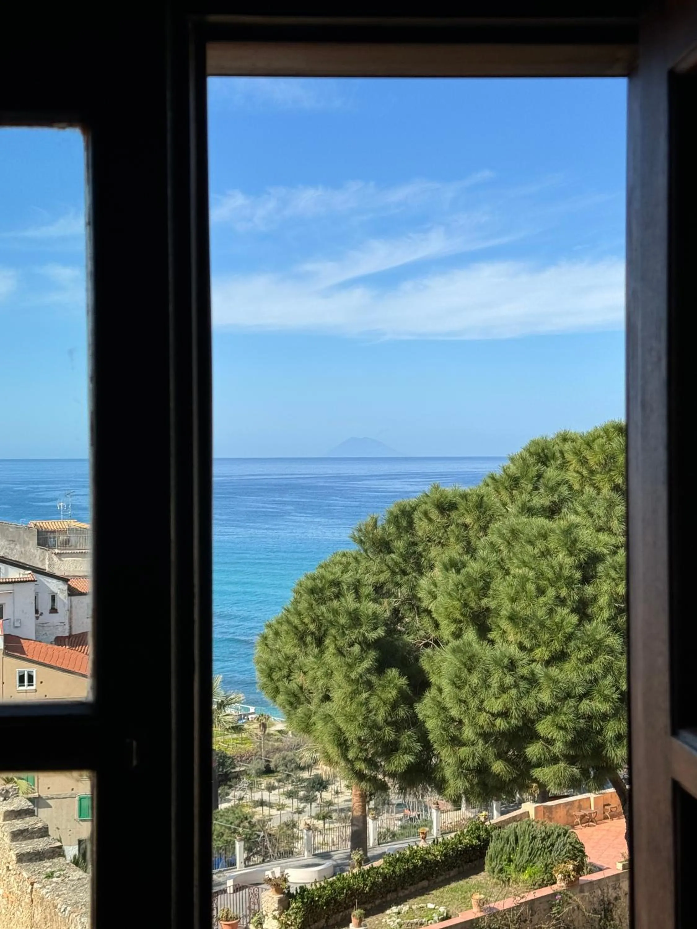 Sea view in B&B Rivellini