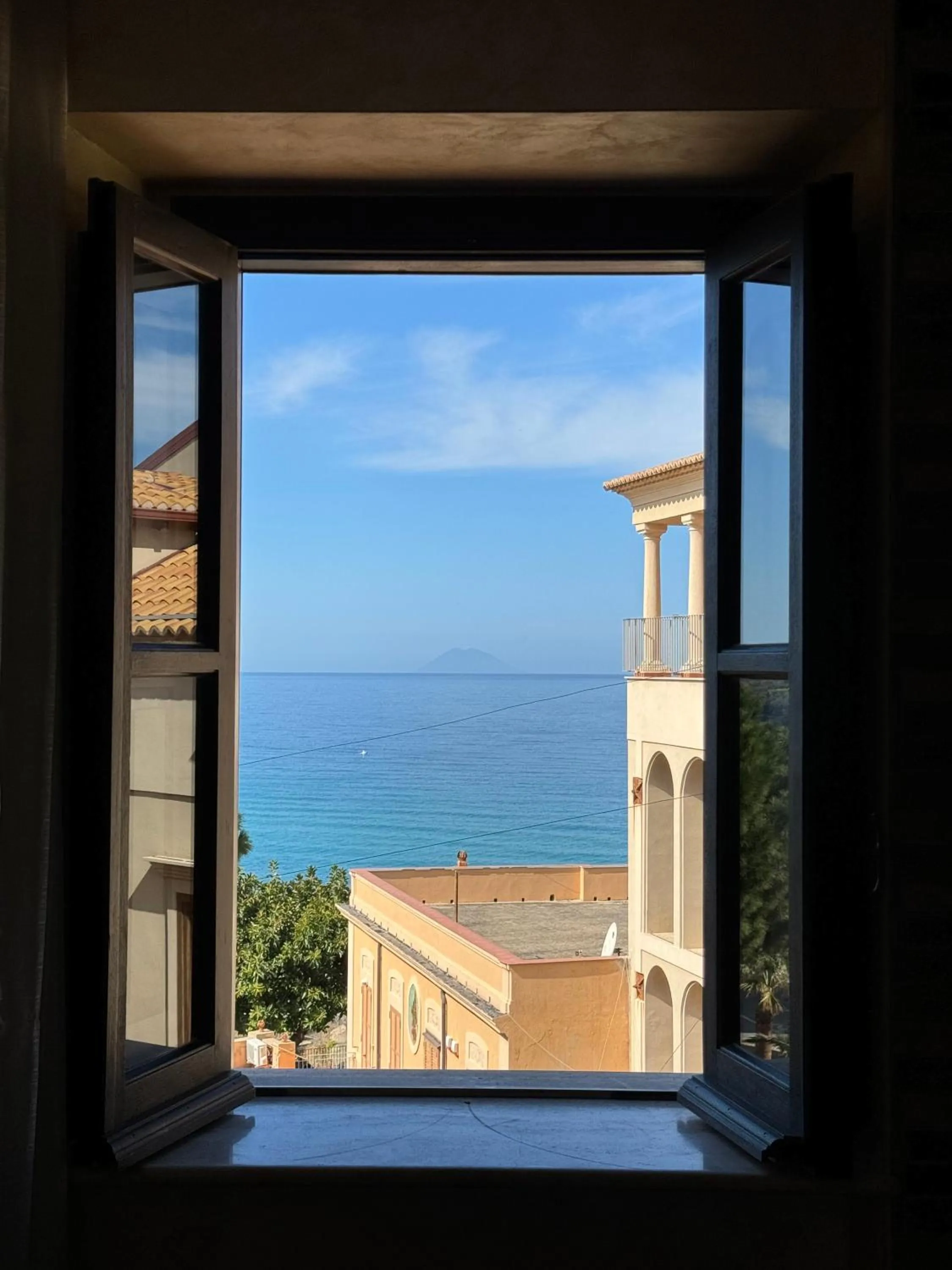 Sea view in B&B Rivellini