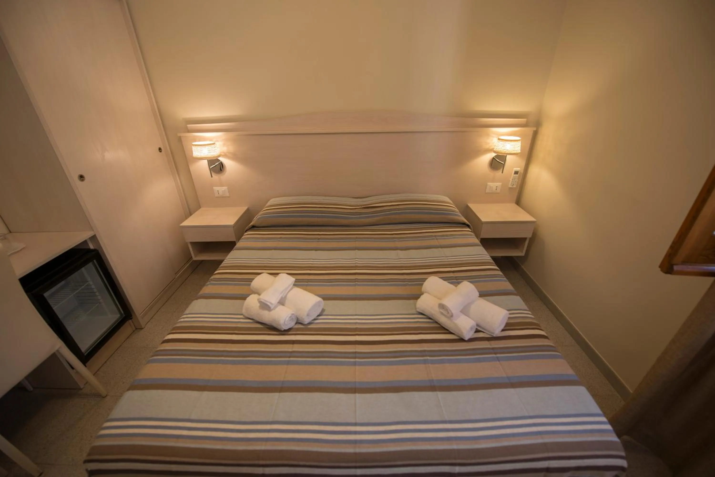 Photo of the whole room, Bed in Donna Rosa Accommodation