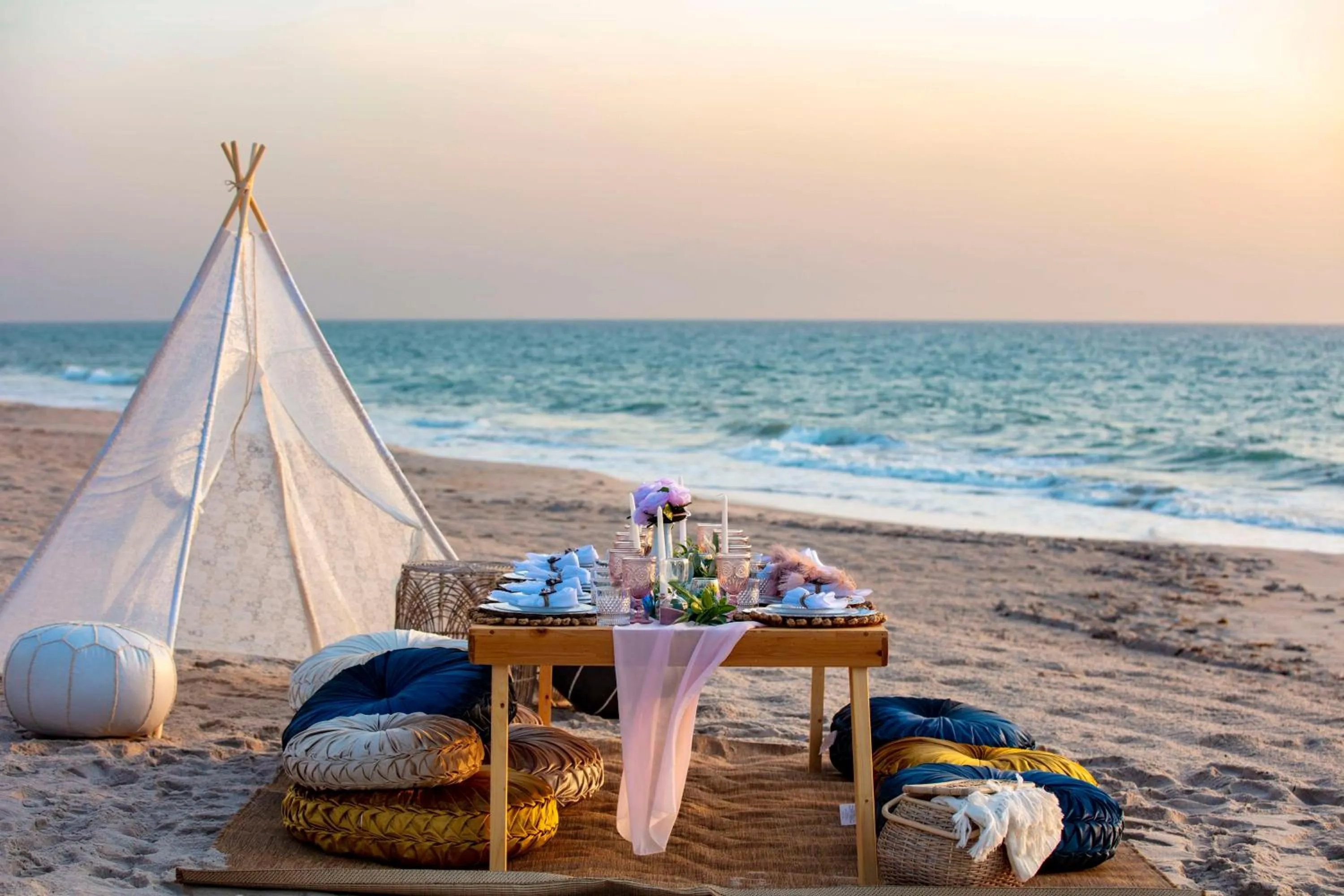 Food and drinks in Costa d'Este Beach Resort & Spa