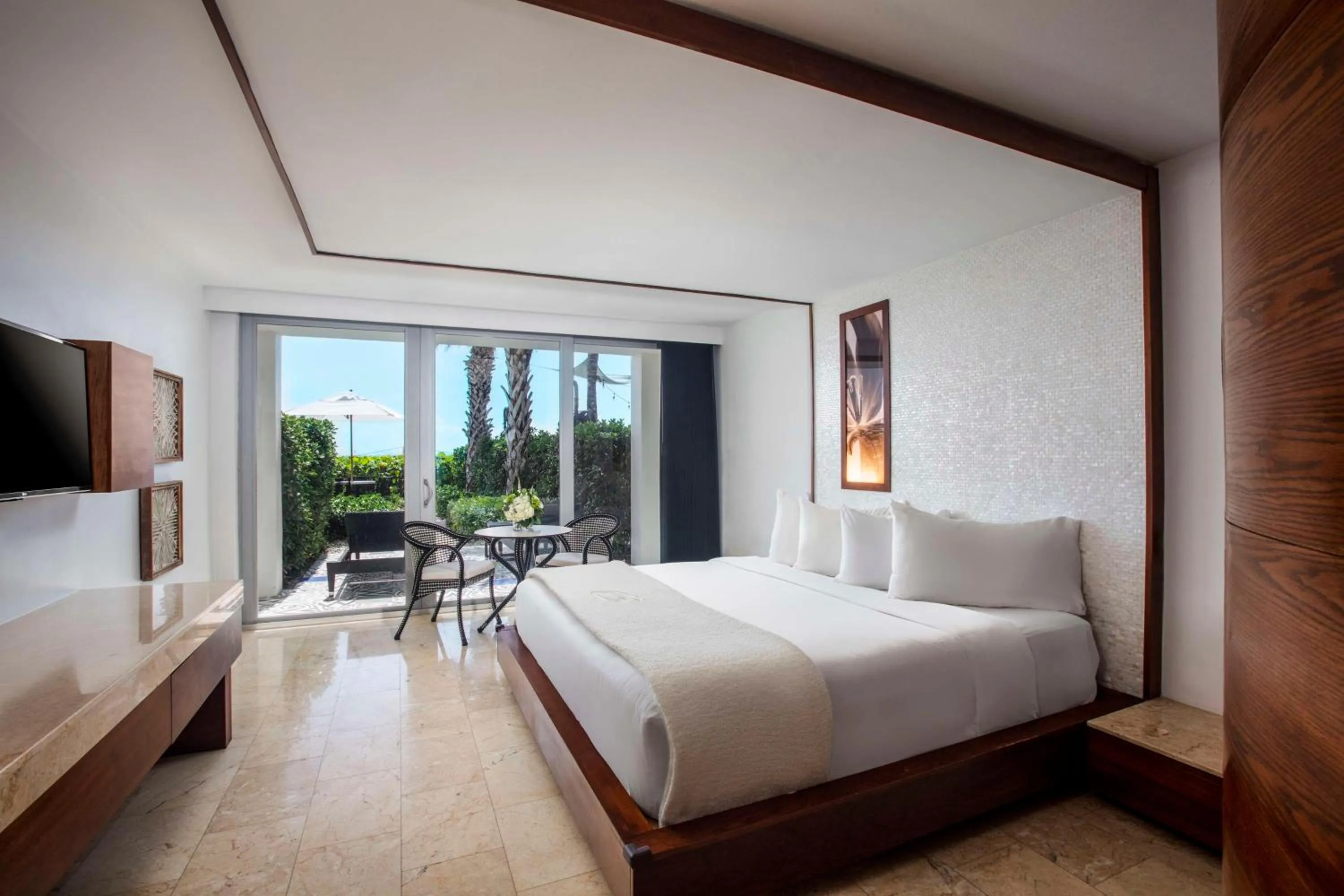 Bedroom, Bed in Costa d'Este Beach Resort & Spa