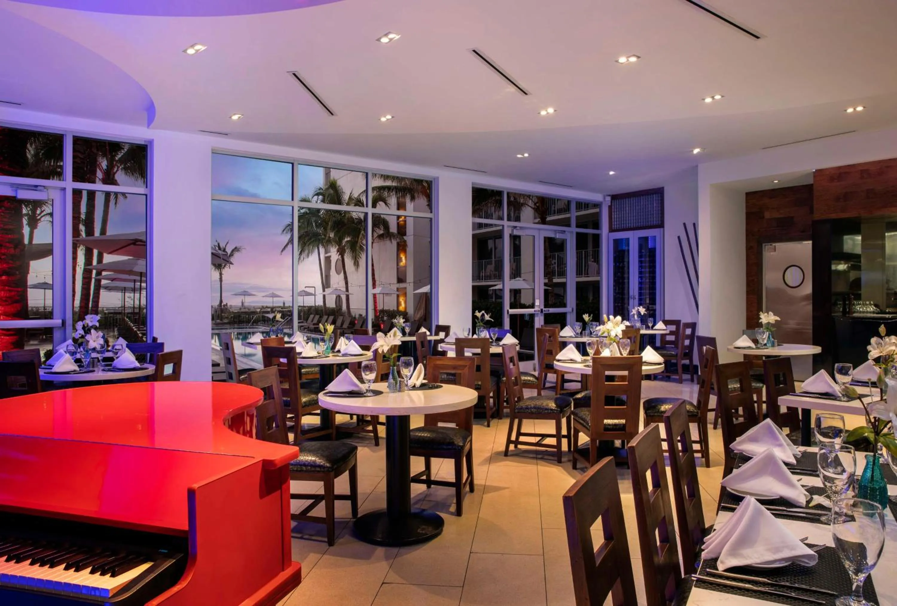 Restaurant/places to eat in Costa d'Este Beach Resort & Spa