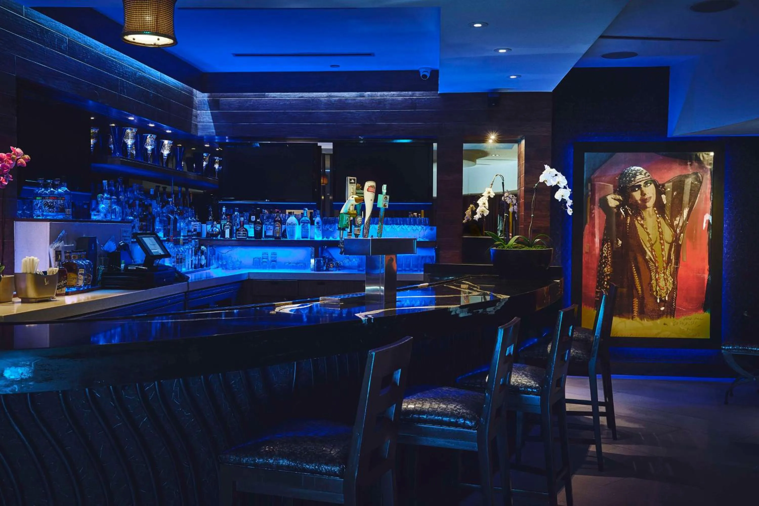 Lounge or bar in Costa d'Este Beach Resort & Spa