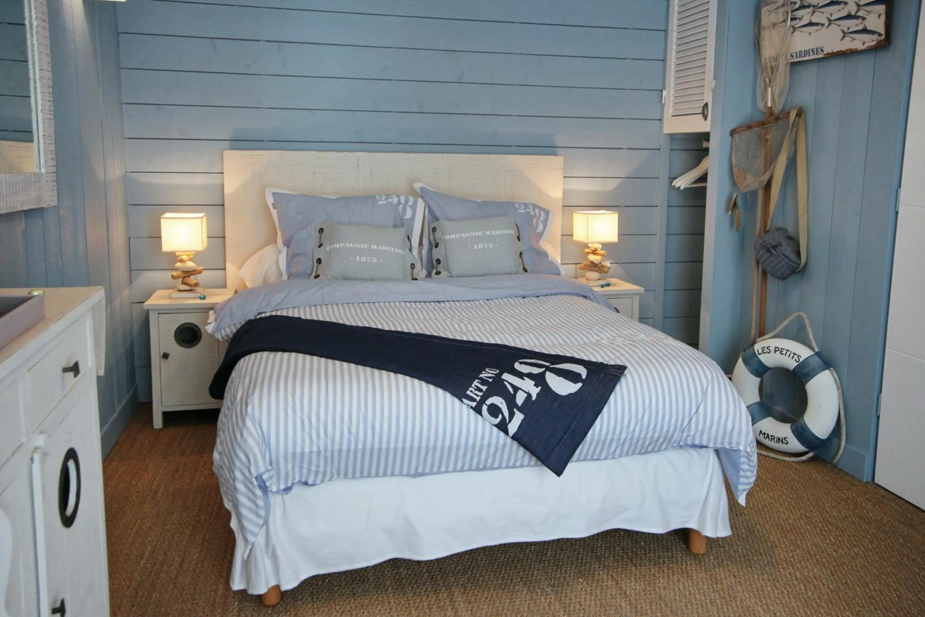 Photo of the whole room in La Maison au-dessus des Voiles