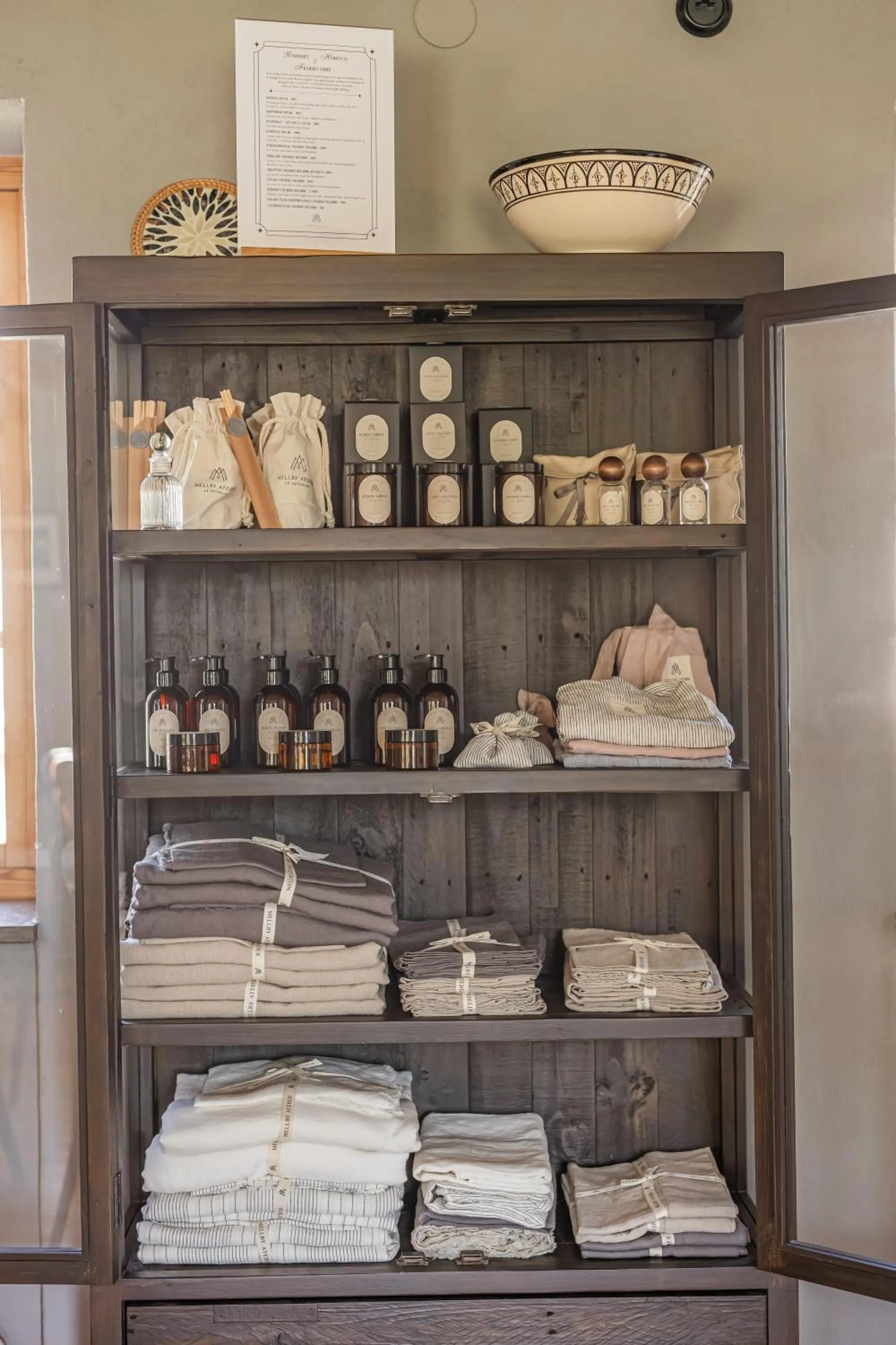 On-site shops in Mellby Atelier på Österlen