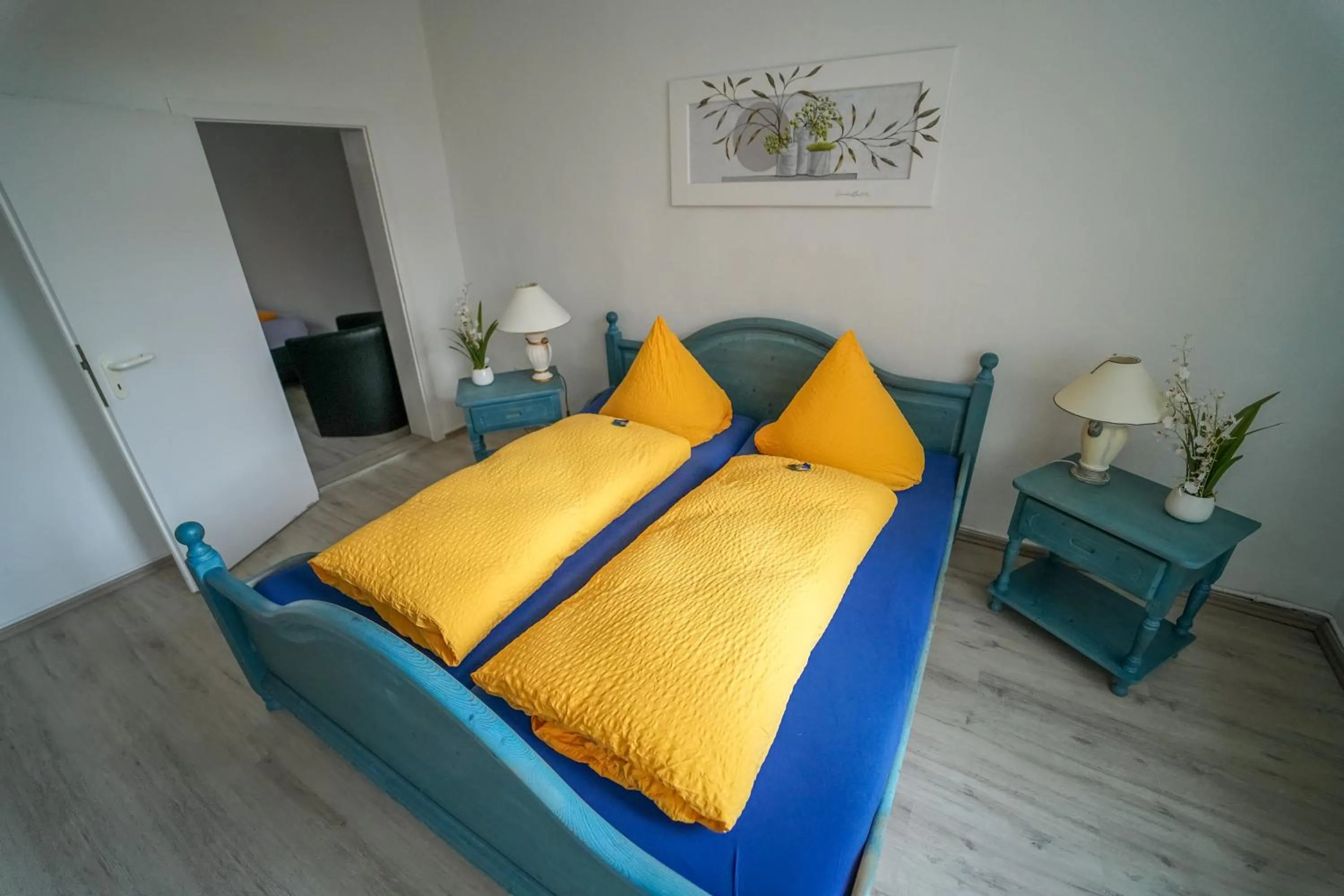 Photo of the whole room, Bed in Hotel Celler Auszeit