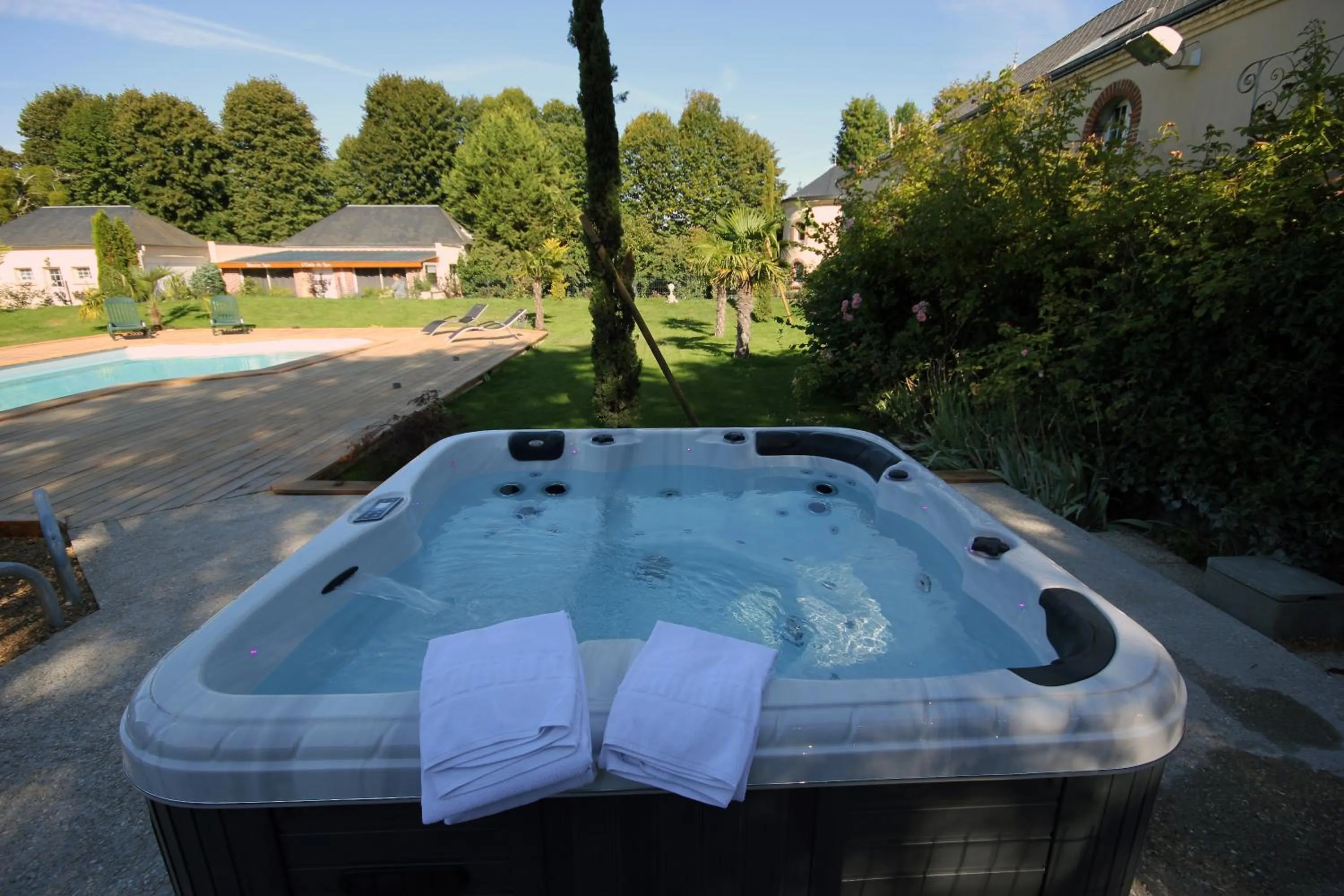 Spa and wellness centre/facilities in Domaine De Moresville