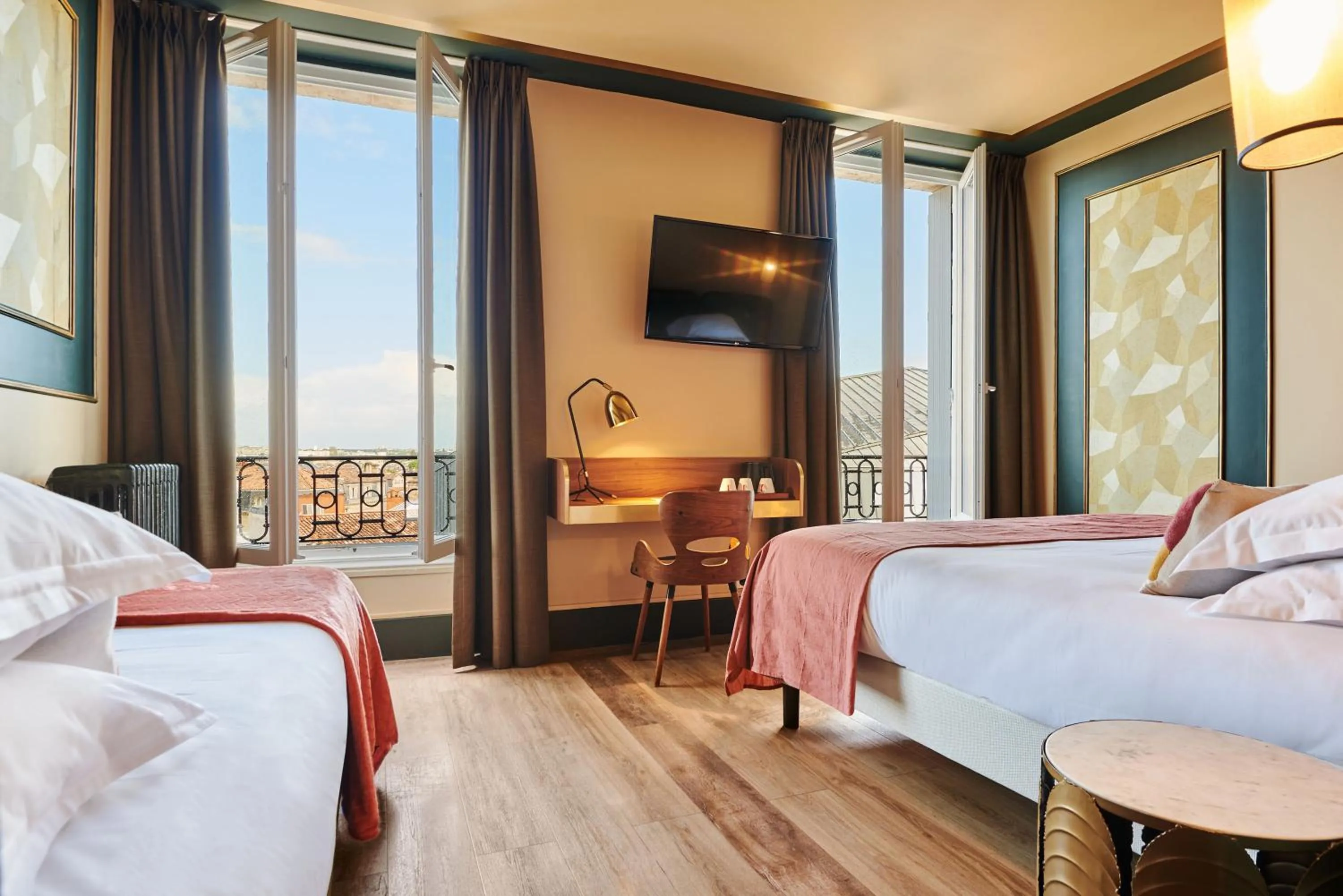 Bed in Hotel Konti Bordeaux by HappyCulture