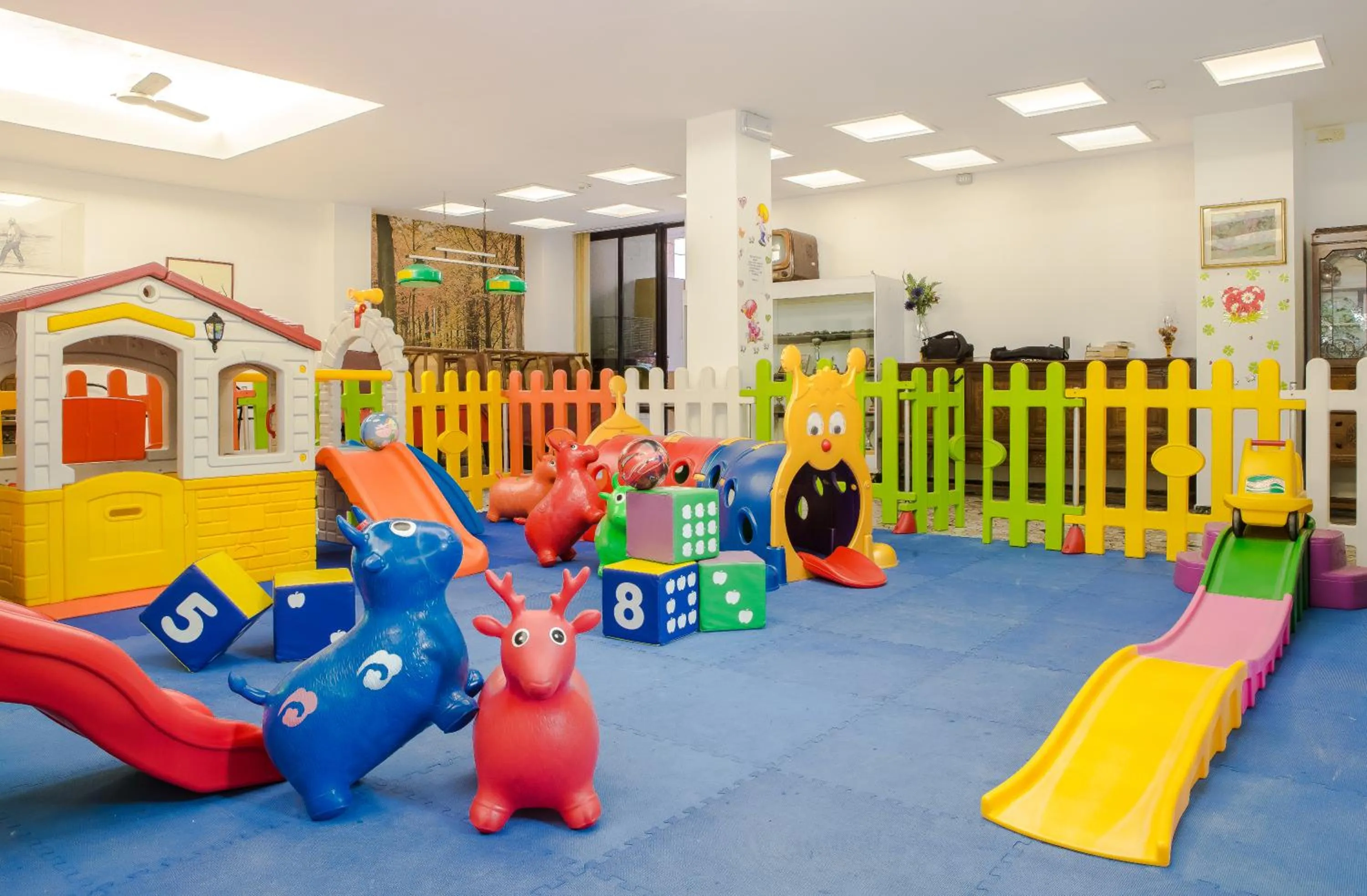 Communal lounge/ TV room in Residence Margherita