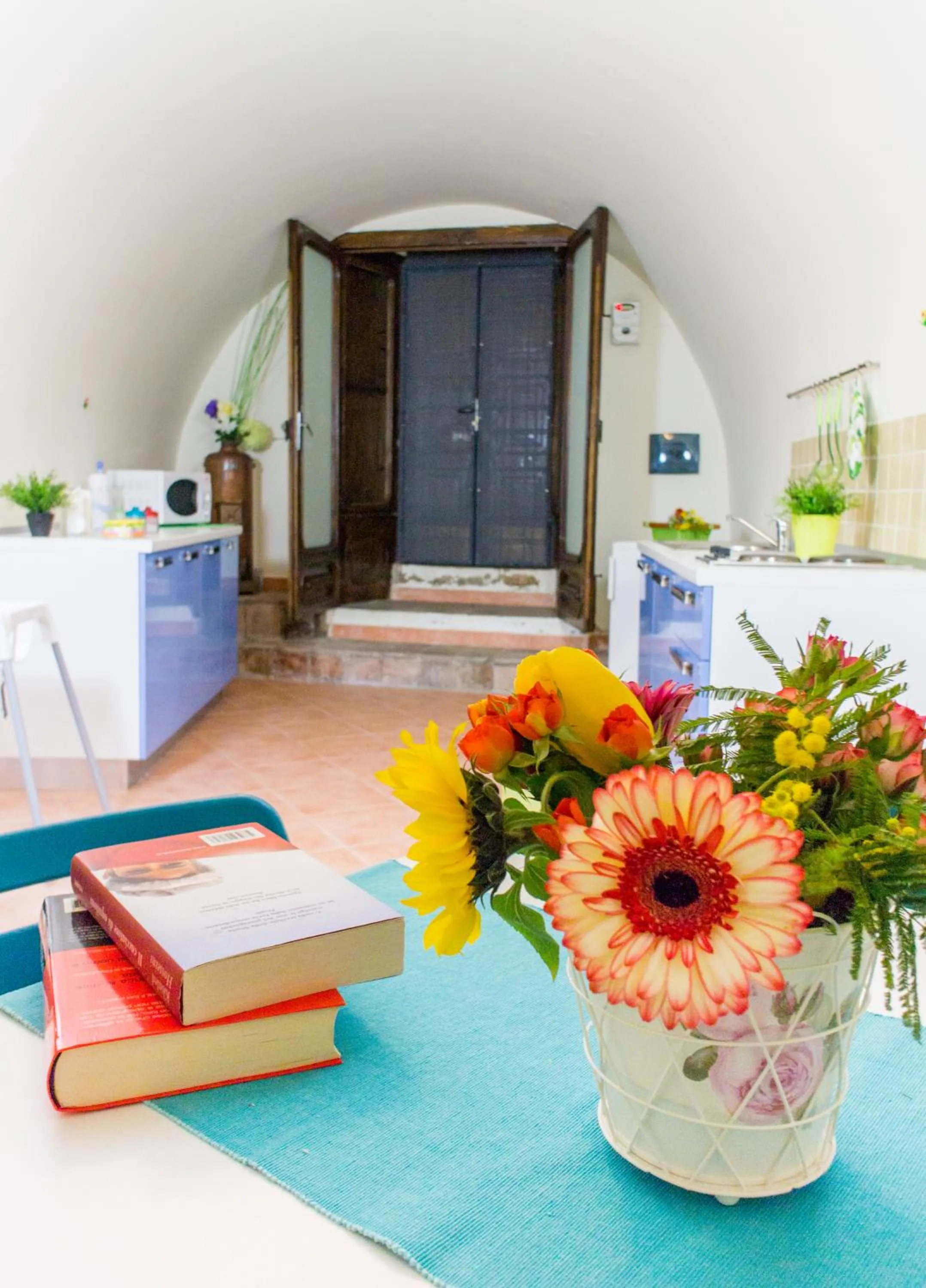 Communal kitchen in Le Stanze Dell'Imperatore B&B