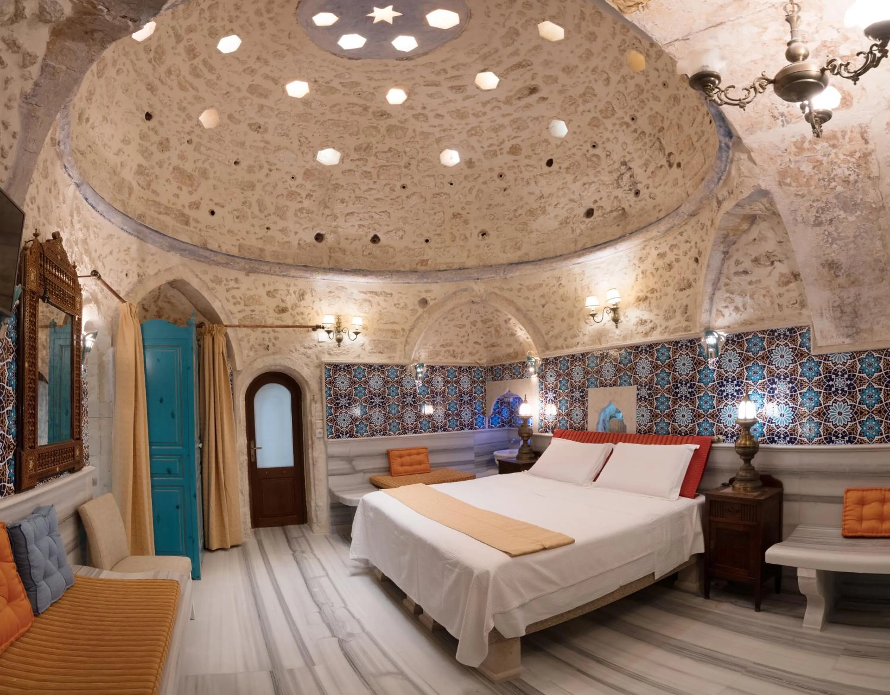 Bed in Hamam Oriental Suites