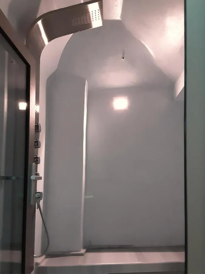 Shower in Hamam Oriental Suites