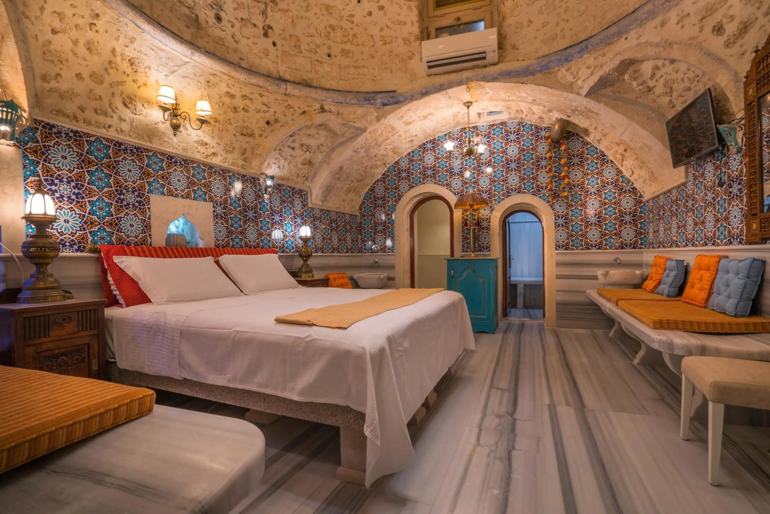 Bed in Hamam Oriental Suites