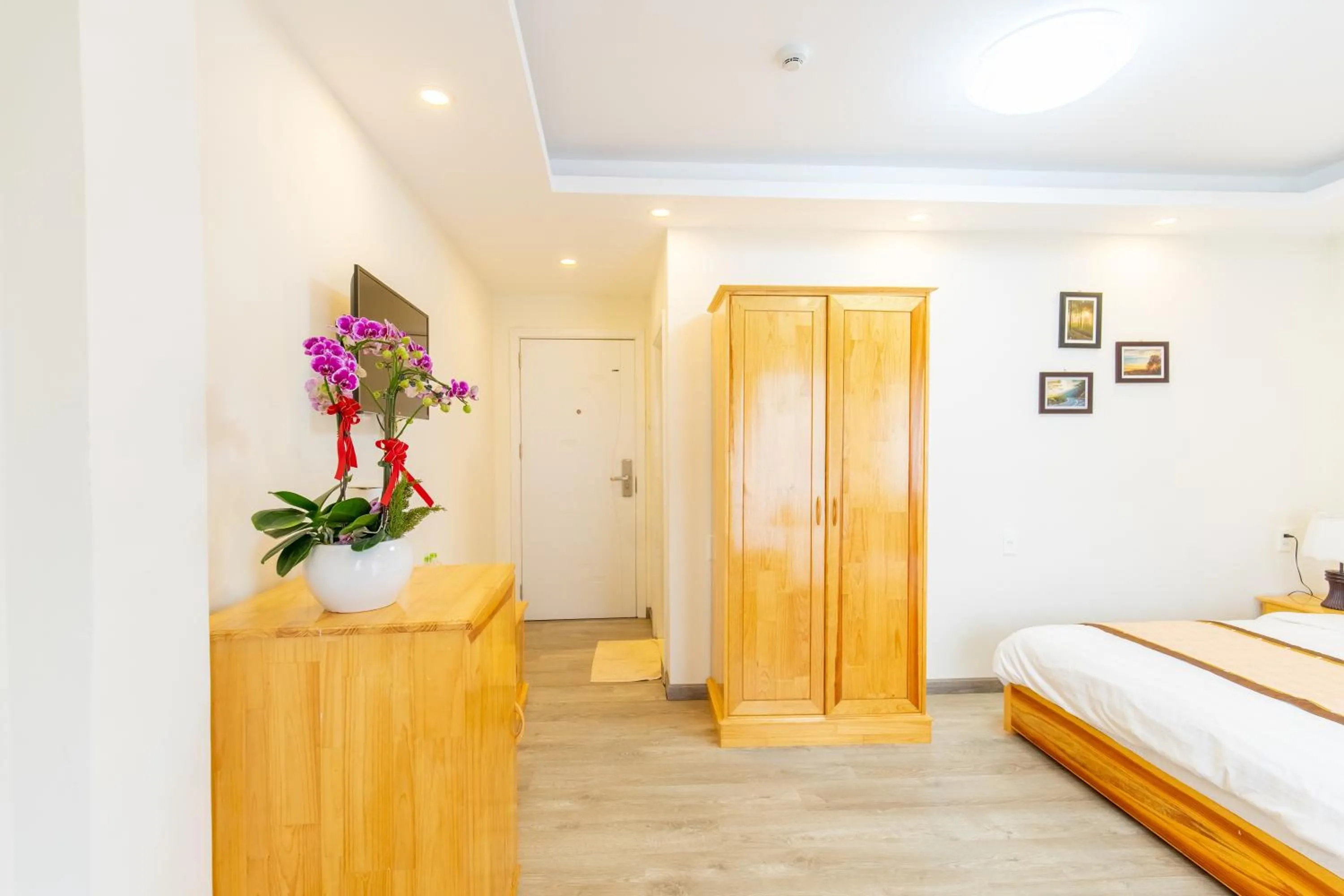 Bed in The Grace Hotel