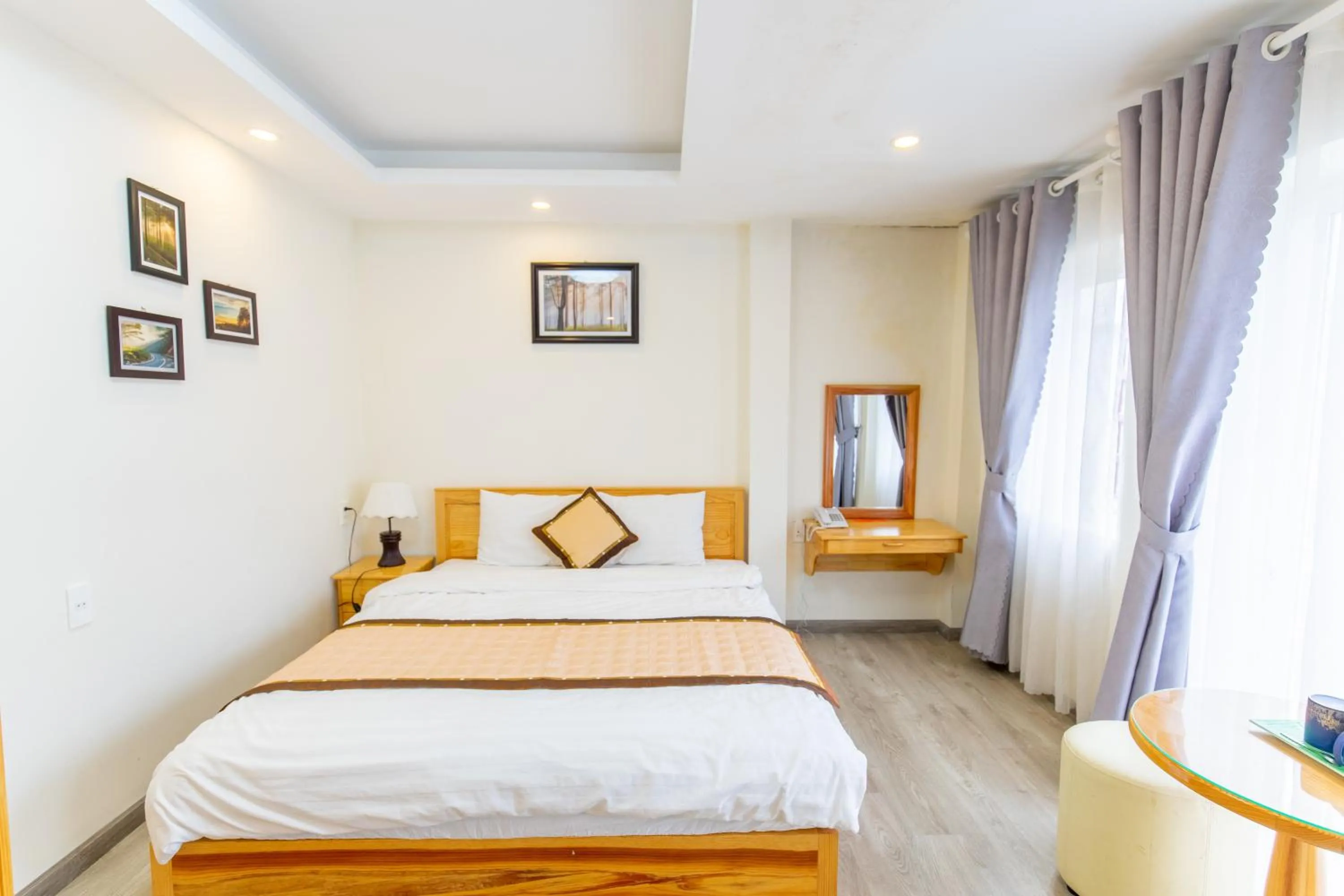 Bed in The Grace Hotel