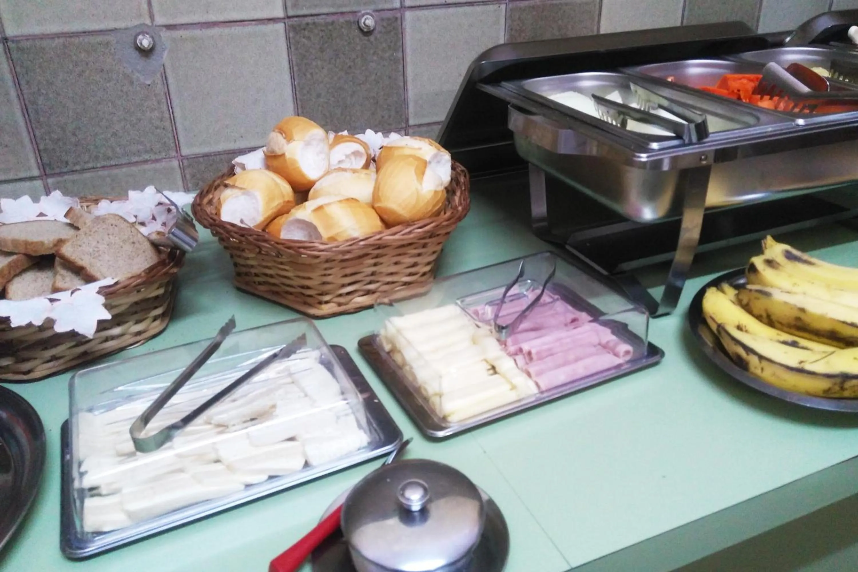 Buffet breakfast in Pousada Casa Grande