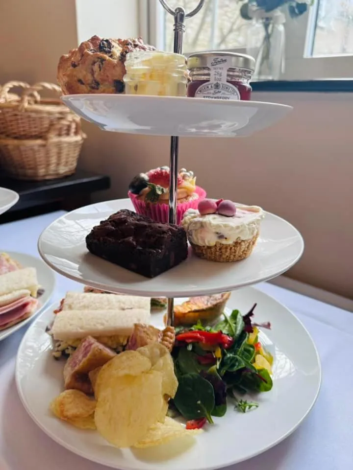 Restaurant/places to eat in East Ayton Lodge Hotel, Scarborough