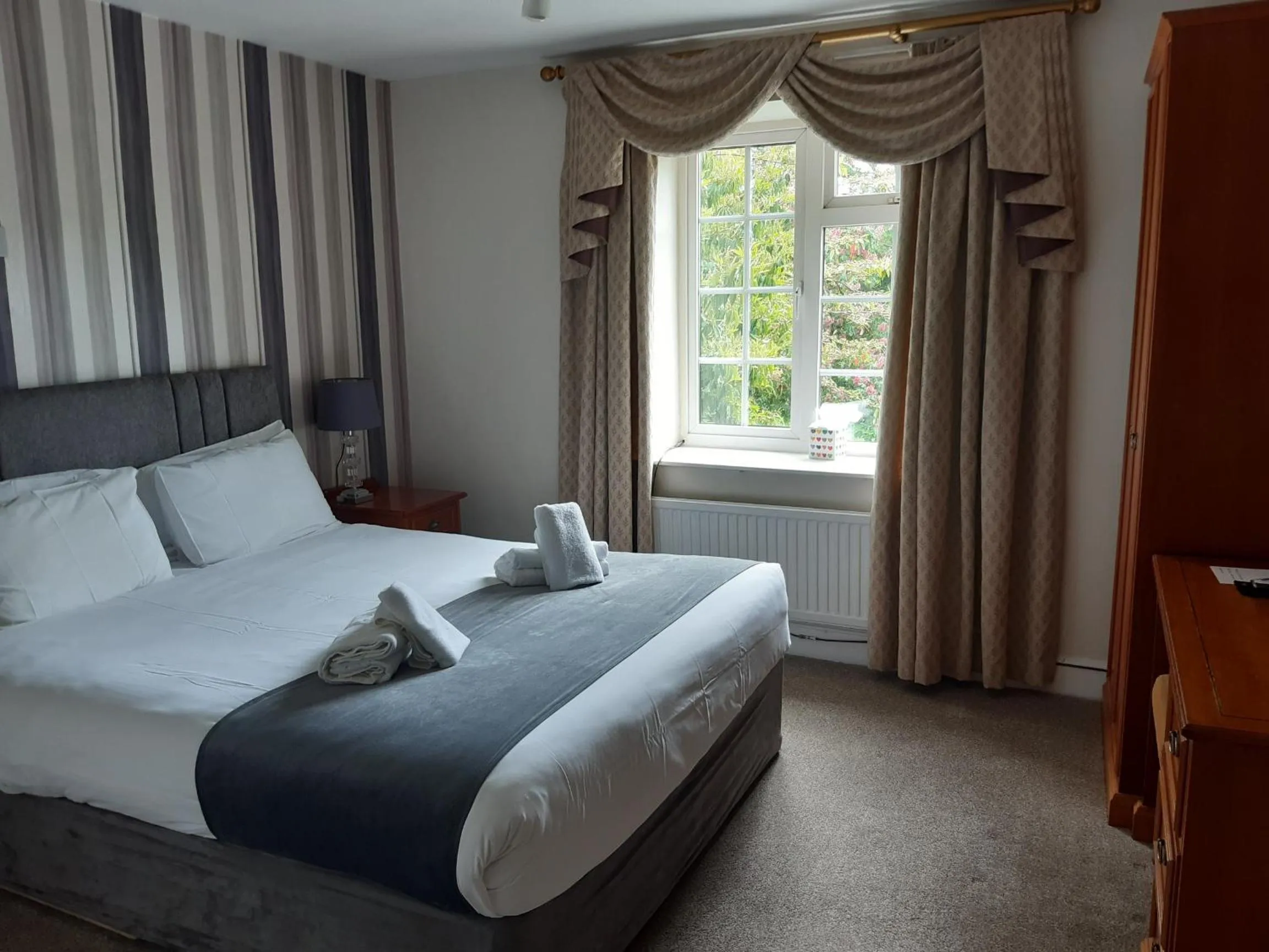 Bed in East Ayton Lodge Hotel, Scarborough