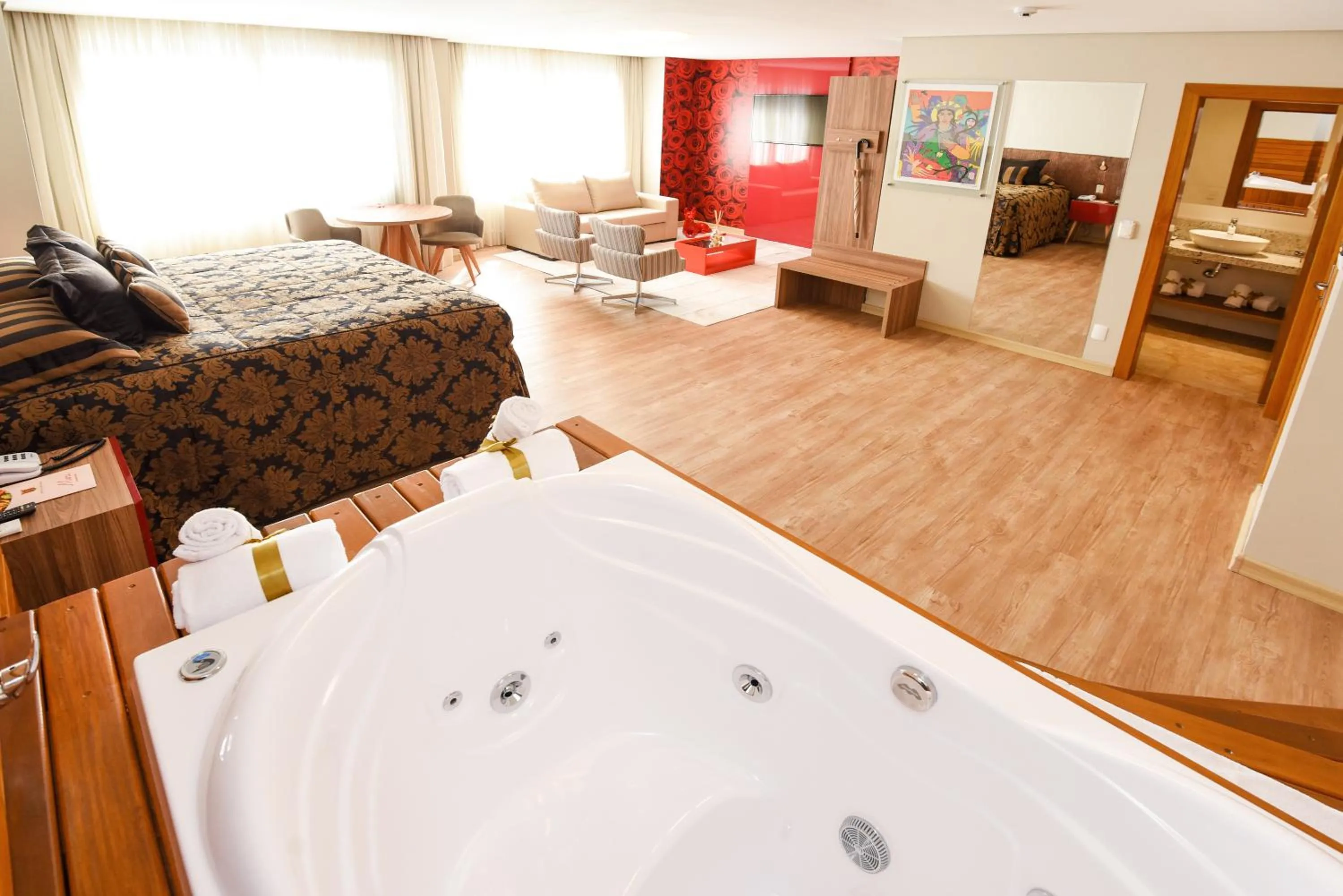 Hot Tub, Bed in Hotel Refugio da Montanha